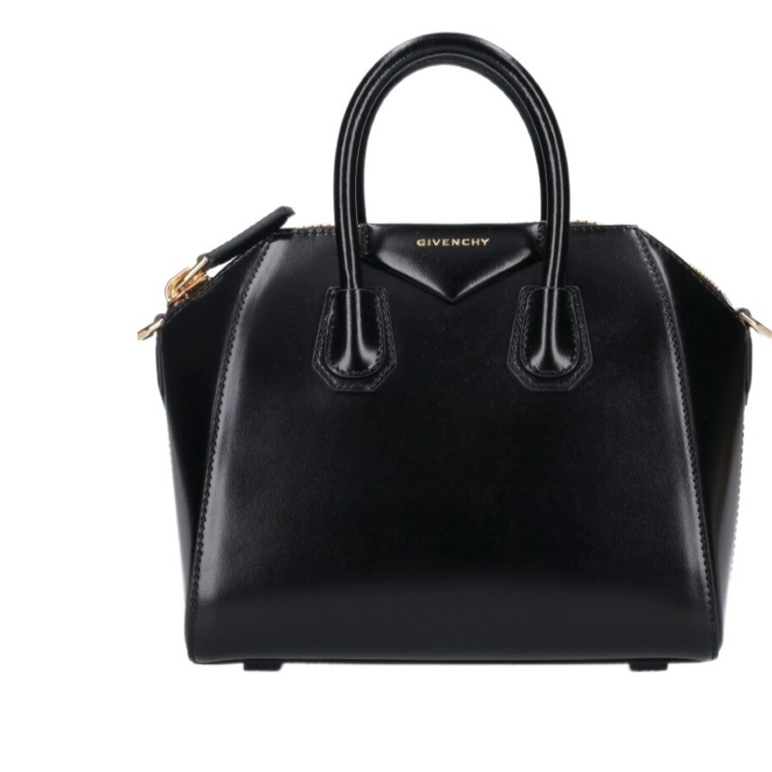Givenchy antigona bag sale. This is on my wishlist list 🥰.

#LTKSaleAlert
