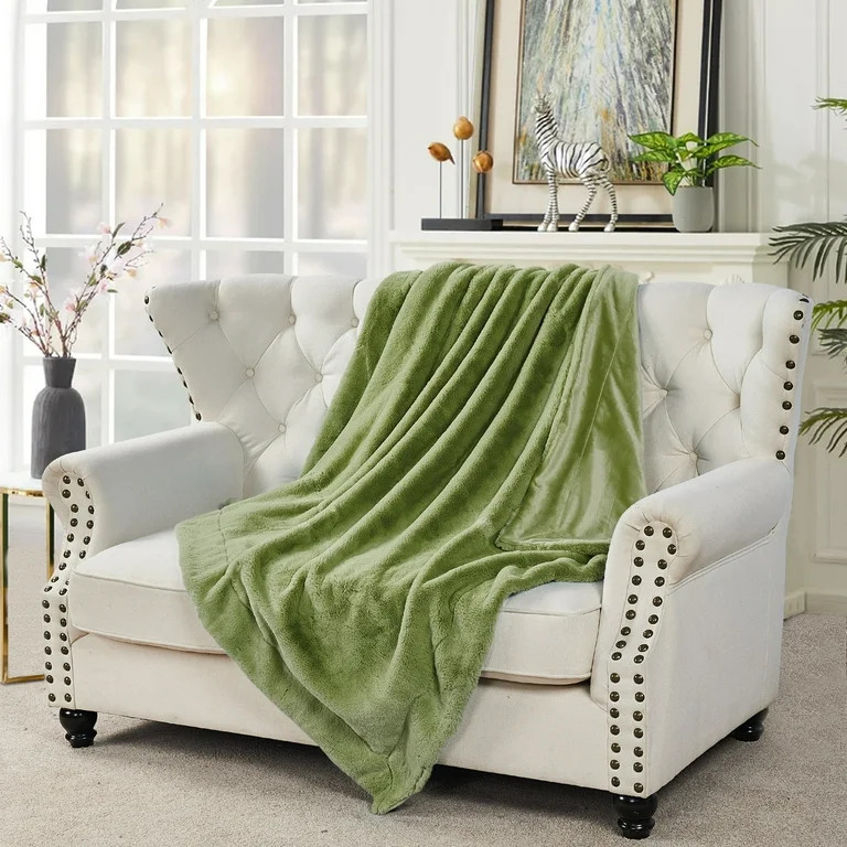 Home Soft Things Faux Fur Throw - Green Moss - 50'' x 60'' | Walmart (US)