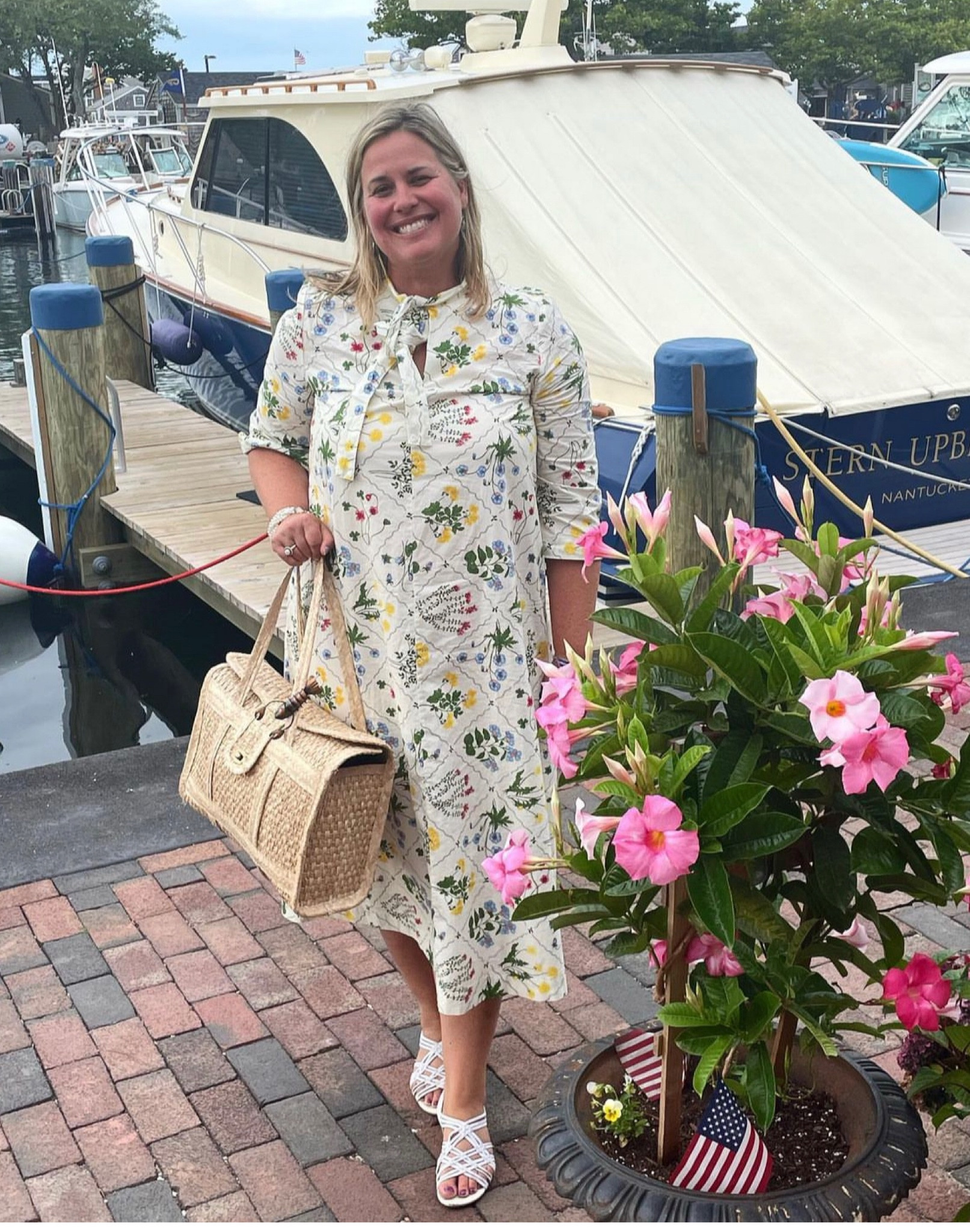 Major deals at Tuckernuck- up to 30% off sale, including this caftan!

#tuckernuck #tuckernucking #tnuckbeach #blackfridaysale #flashsale

#LTKGiftGuide #LTKsalealert #LTKunder100