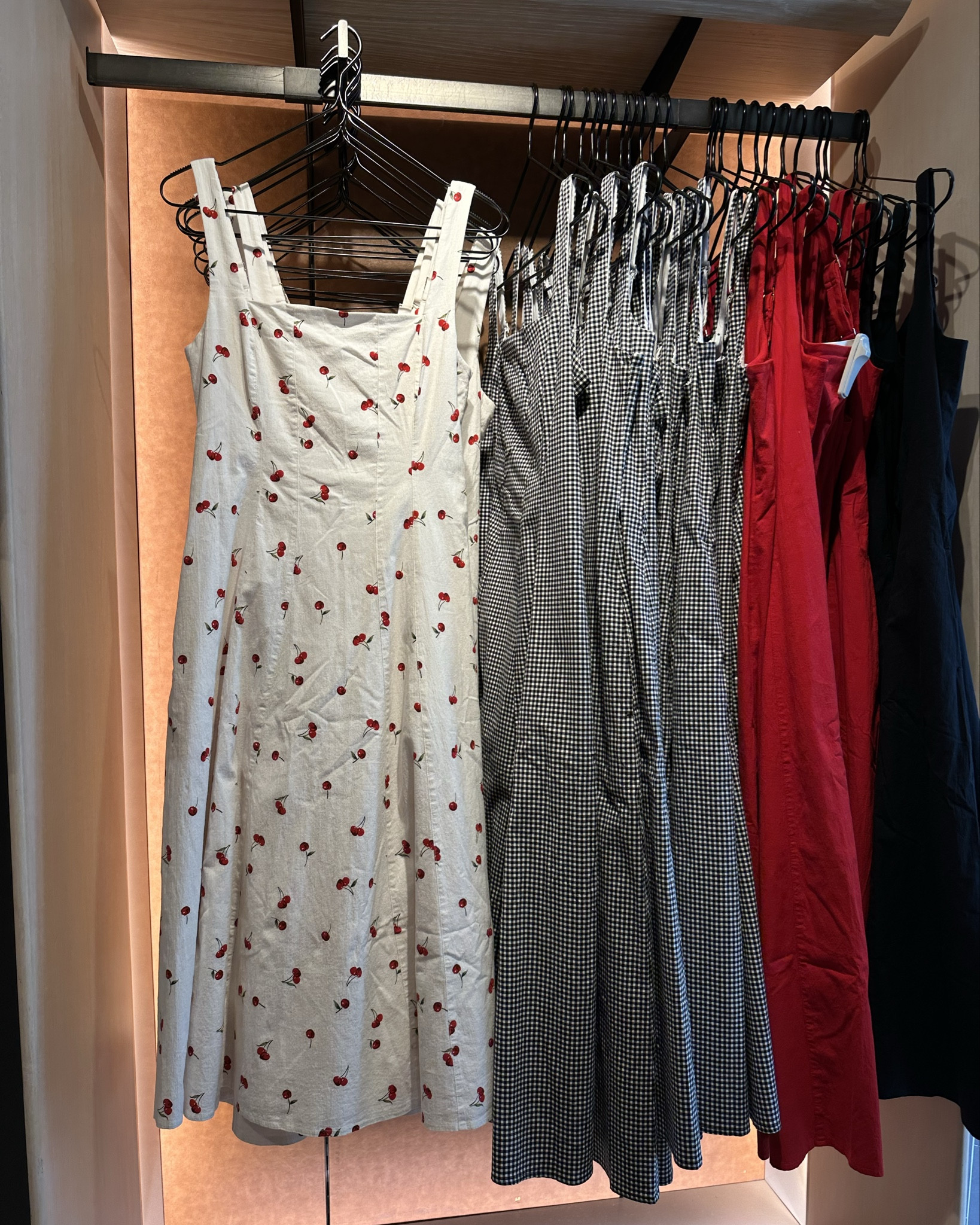 Cutest dresses at Abercrombie right now 🍒

#LTKStyleTip