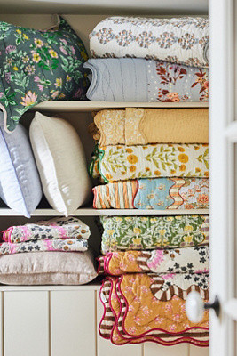 Iluka Printed Quilt​ed Bedspread | Anthropologie (UK)
