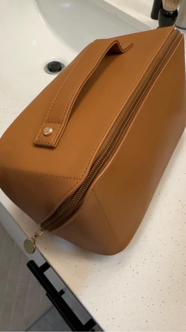 chic and practical travel makeup bag from amazon under $25! 

#LTKTravel #LTKFindsUnder50 #LTKBeauty