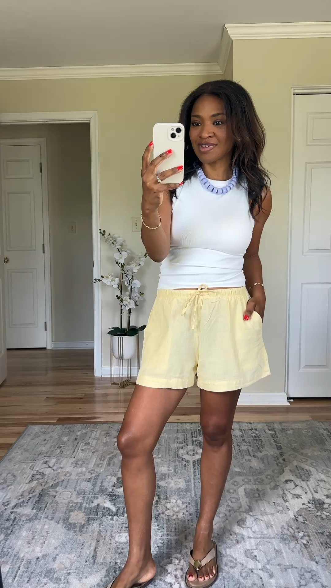 Top is a size medium. Short size size small. ￼

#LTKgrwm #LTKootd #LTKOver40