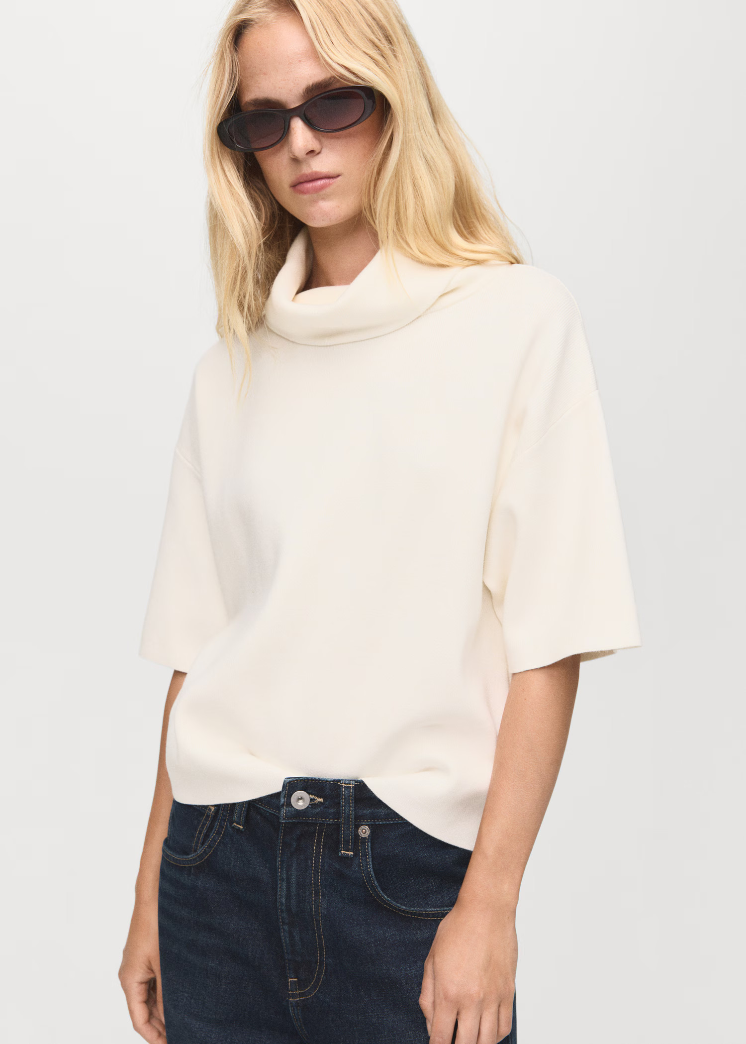Short-sleeved turtleneck sweater | Mango (US/MX/AU)