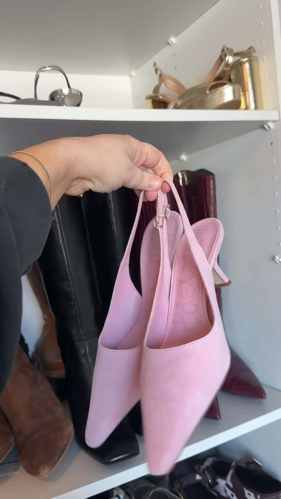 Perfect spring heel that comes in wide and up to a size 12! 