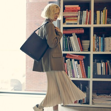 Everywhere Hobo Tote, Black | Indigo (CA)