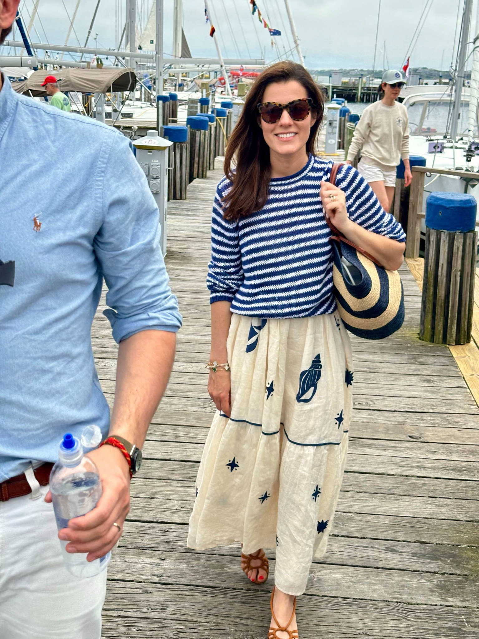 Sarah sells seashells by the sea 🤪🐚⚓️