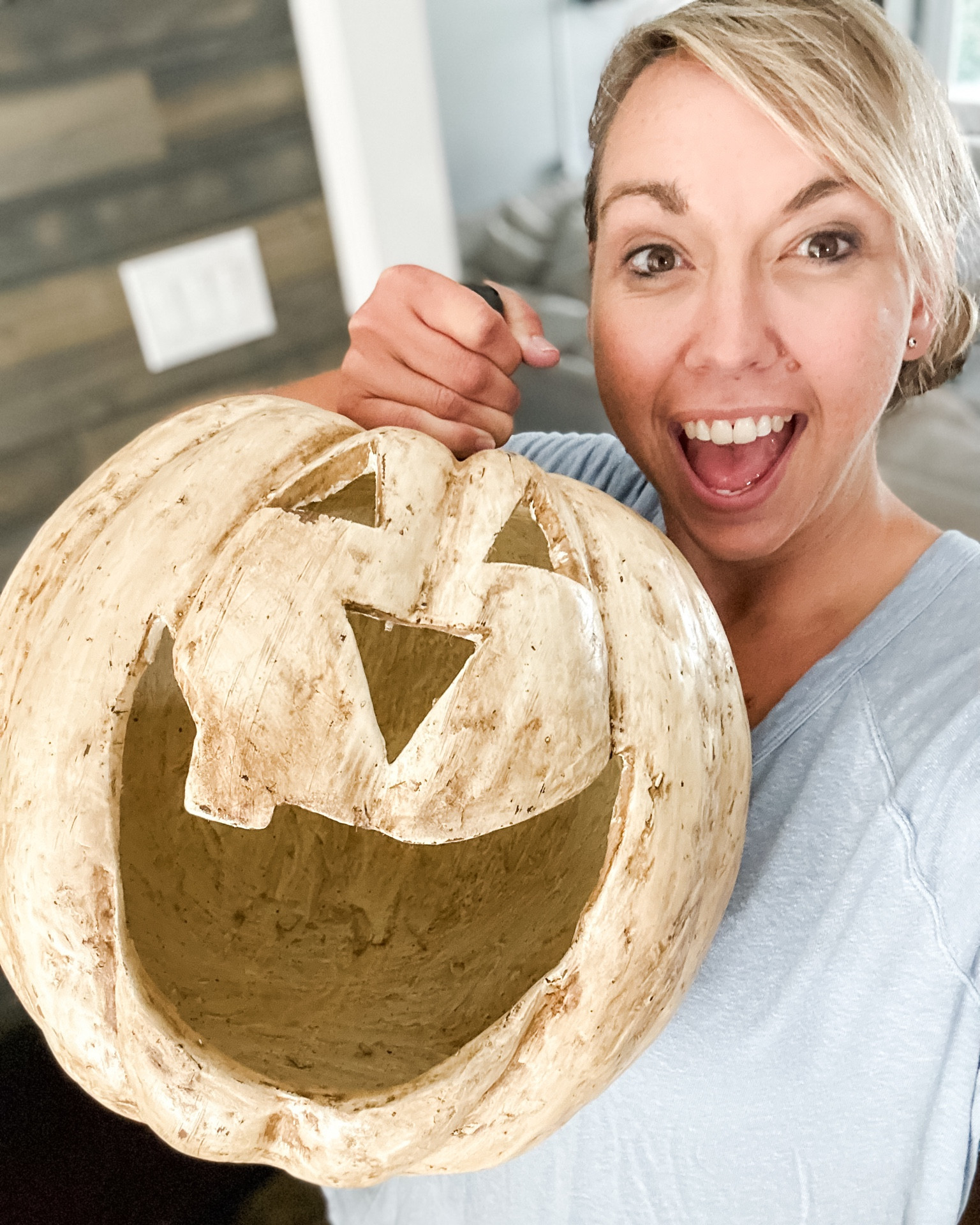 Ok…it’s Fall now! 😅 Just kidding but this pumpkin…I mean Jack o lantern lol.. is even cuter in person! Who’s made a Fall decor purchase yet?! Come on…I know I’m not the only one! 🤣 

(This is the 15 inch cream)

#LTKHome #LTKStyleTip #LTKSeasonal