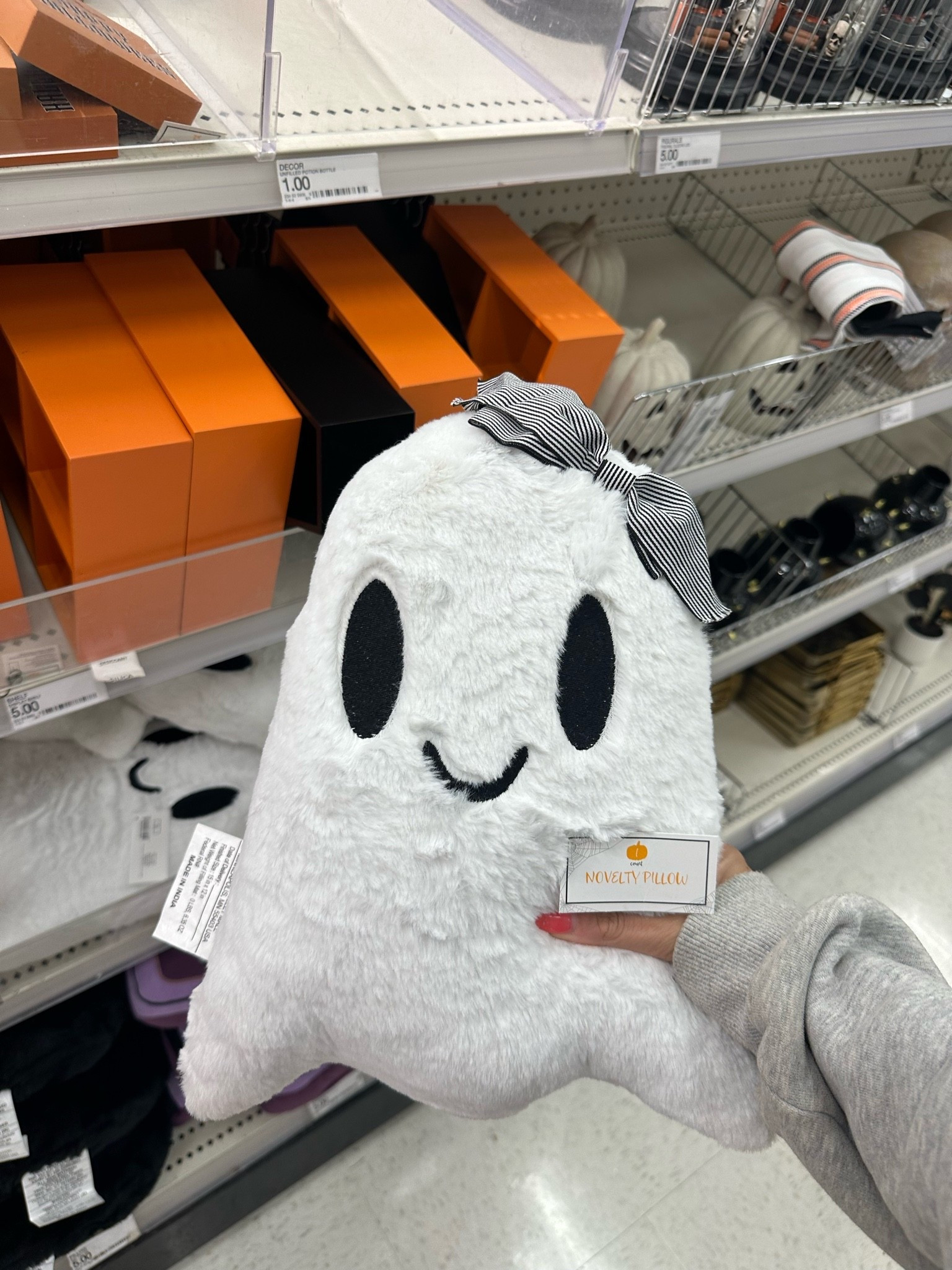 Love this ghost pillow with a bow for Halloween! So cute & only $5! **low in stock

#LTKSeasonal #LTKHome
