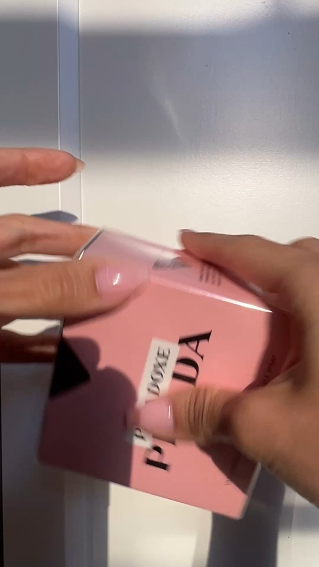 I don't know why it took me so long to add this fragrance to my collection but I'm so happy to finally own Prada Pradoxe Eau de Parfum from @pradabeauty. This is a widely loved and best selling fragrance and it's easy to see (and smell) why. It is a warm amber floral fragrance with notes of Neroli Bud, White Amber, and White Musk. It's a perfect everyday perfume for Spring and Summer. 
Have you tried #Prada Paradoxe?#DomesticatedMe------------------------No sé por qué tardé tanto en añadir esta fragancia a mi colección, pero estoy encantada de finalmente tener #PradaPradoxe Eau de Parfum de #pradabeauty. Es una fragancia muy popular y exitosa, y es fácil ver (y oler) por qué. Es una cálida fragancia floral ambarina con notas de capullo de neroli, ámbar blanco y almizcle blanco. Es un perfume perfecto para uso diario en la primavera y verano. 

¿Han probado #PradaParadoxe?

#luxurypurfume #scentoftheday #unboxingreel #perfumereview #fragrancelover #luxurybeauty 


#LTKBeauty