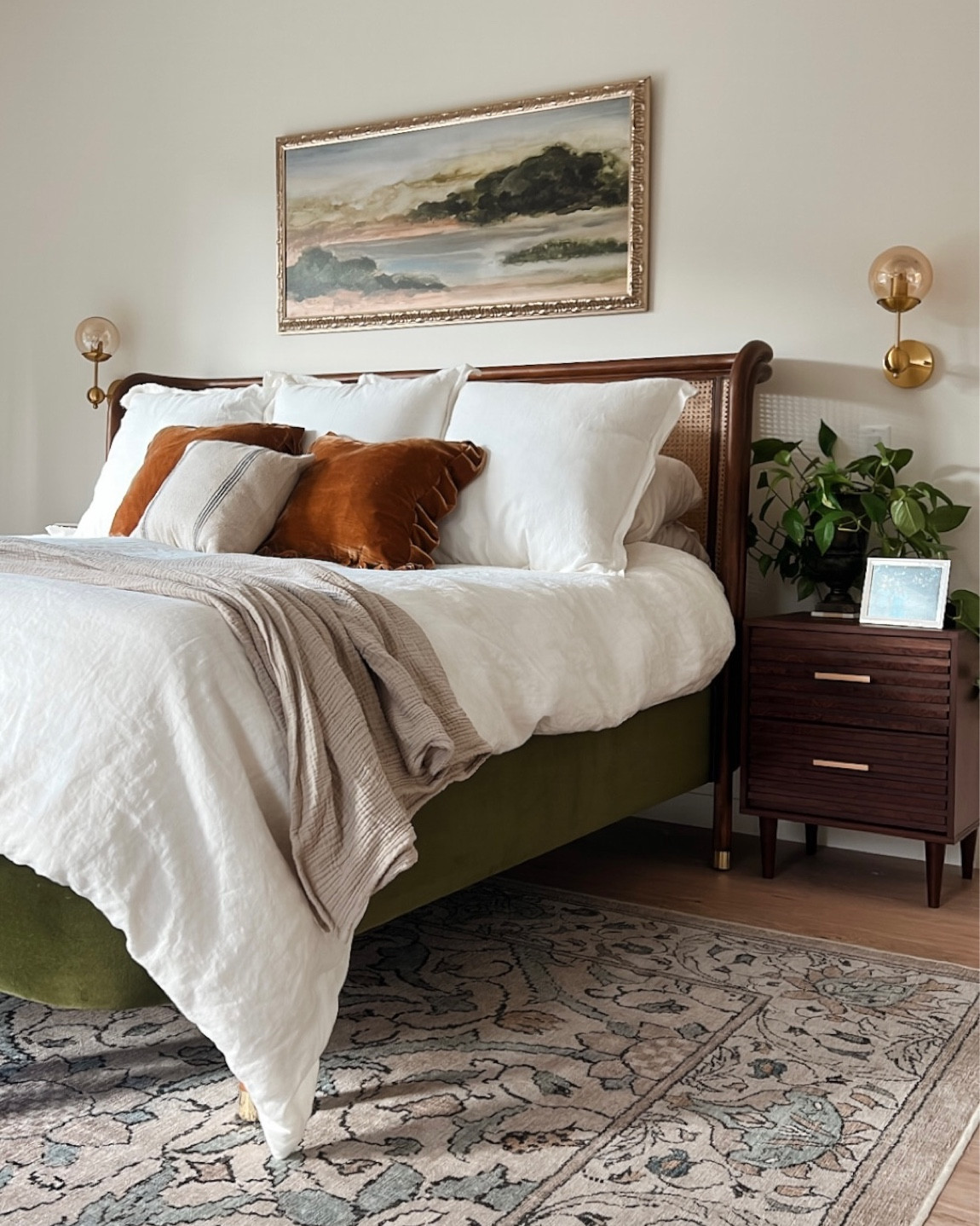 Cozy transitional bedroom 

#LTKCyberWeek #LTKhome #LTKsalealert
