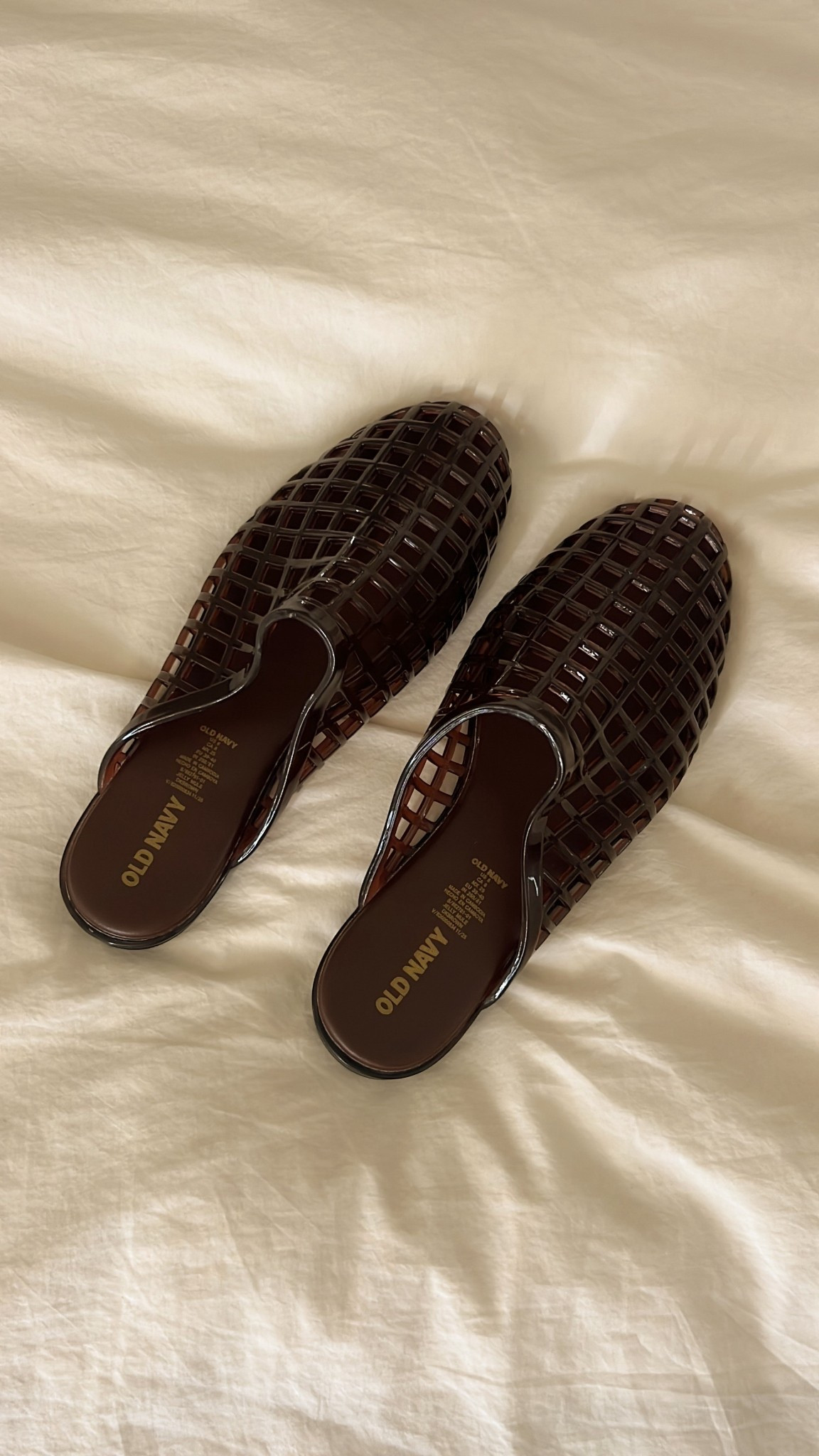 i love jelly shoe season 🤎

#LTKSpringSale #LTKspringtrends #LTKspring