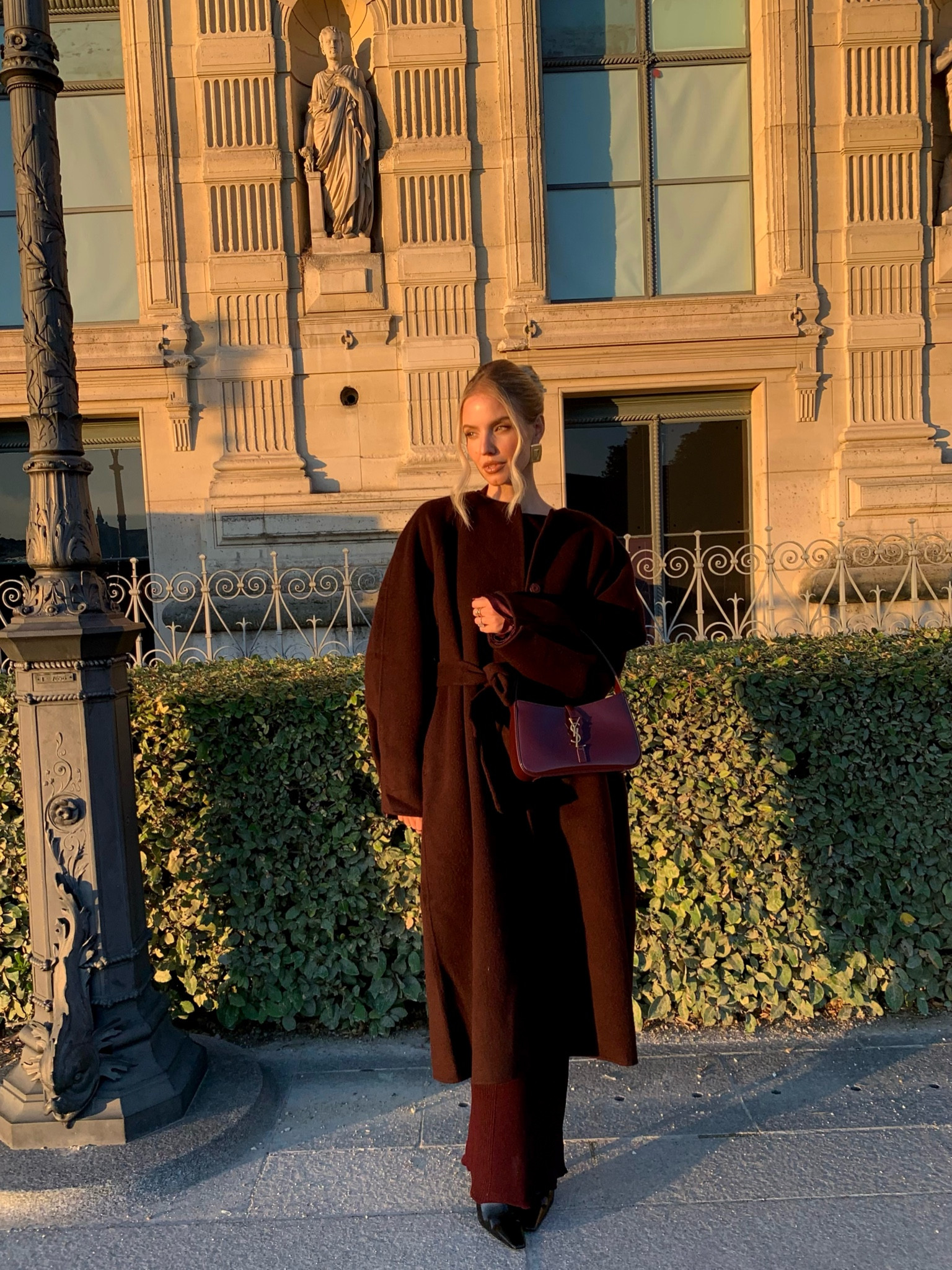 Burgundy in Paris 🎀