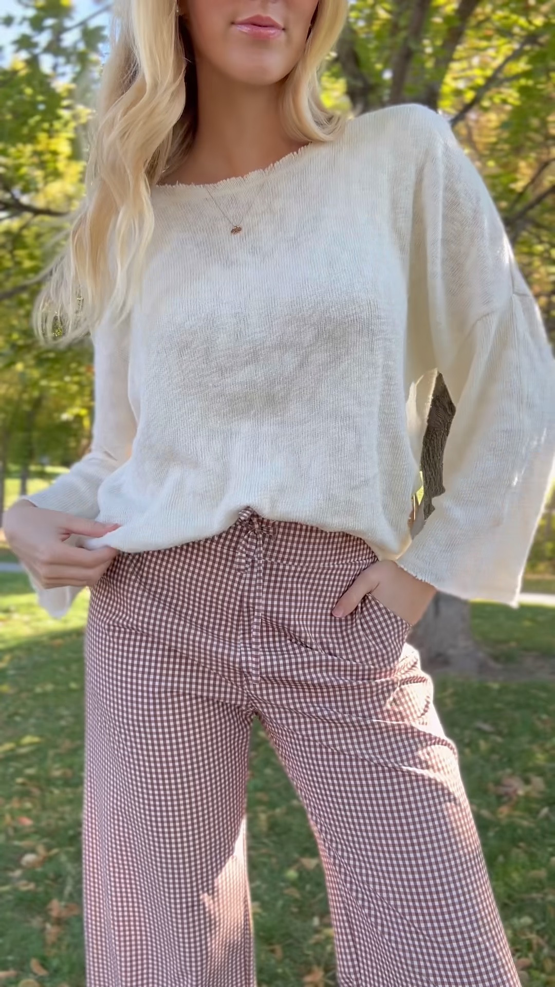 Fall outfit inspo !! 🤎🤭


This outfit is the perfect outfit for fall.  It is lightweight & breathable, making it perfect for layerings.  The top is so soft, cozy, and flattering! The bottoms are my FAVORITE part! The gingham print is such a cute staple! You can dress them up or down… AND they make every outfit POP! 

#LTKSeasonal #LTKTall #LTKStyleTip