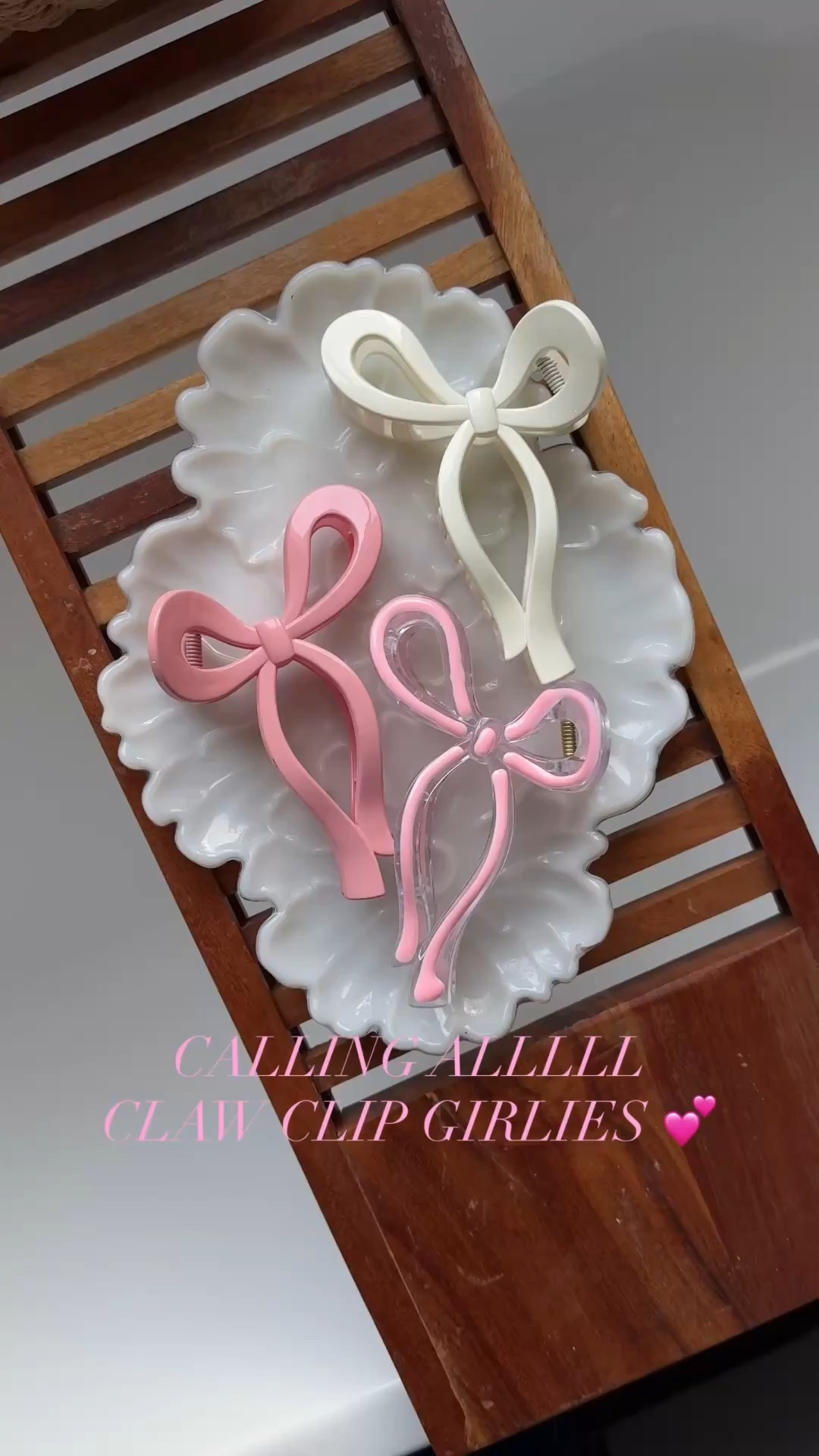 



The perfect pink bow claw clips for valentines day  💕

#clawclipaesthetic #valentinefinds #pinkbows #hairaccessories #amazonmusthaves 

#LTKgrwm #LTKBeauty #LTKFindsUnder50