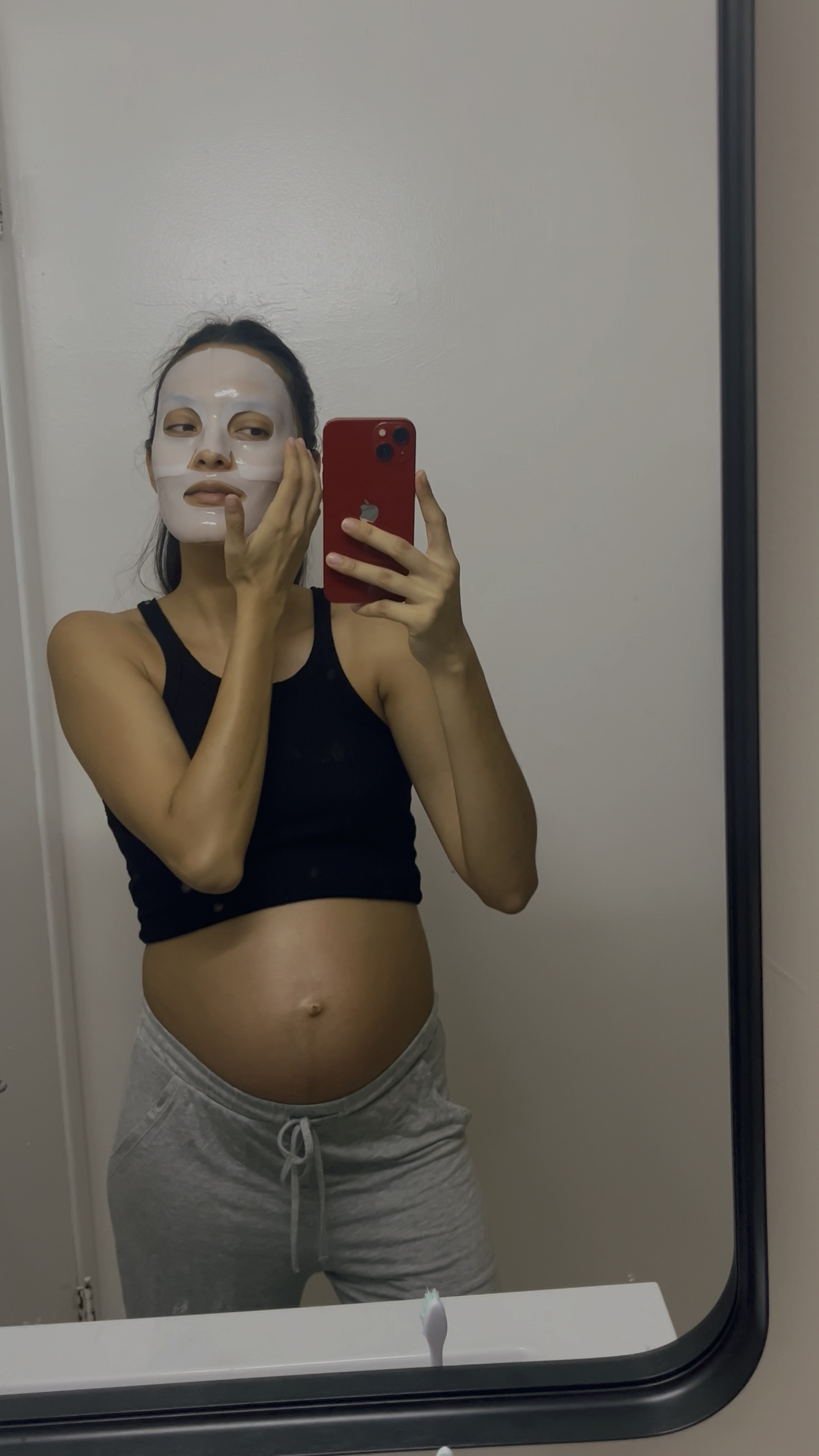 Late night Biodance collagen mask

#LTKVideo #LTKFindsUnder50 #LTKBump
