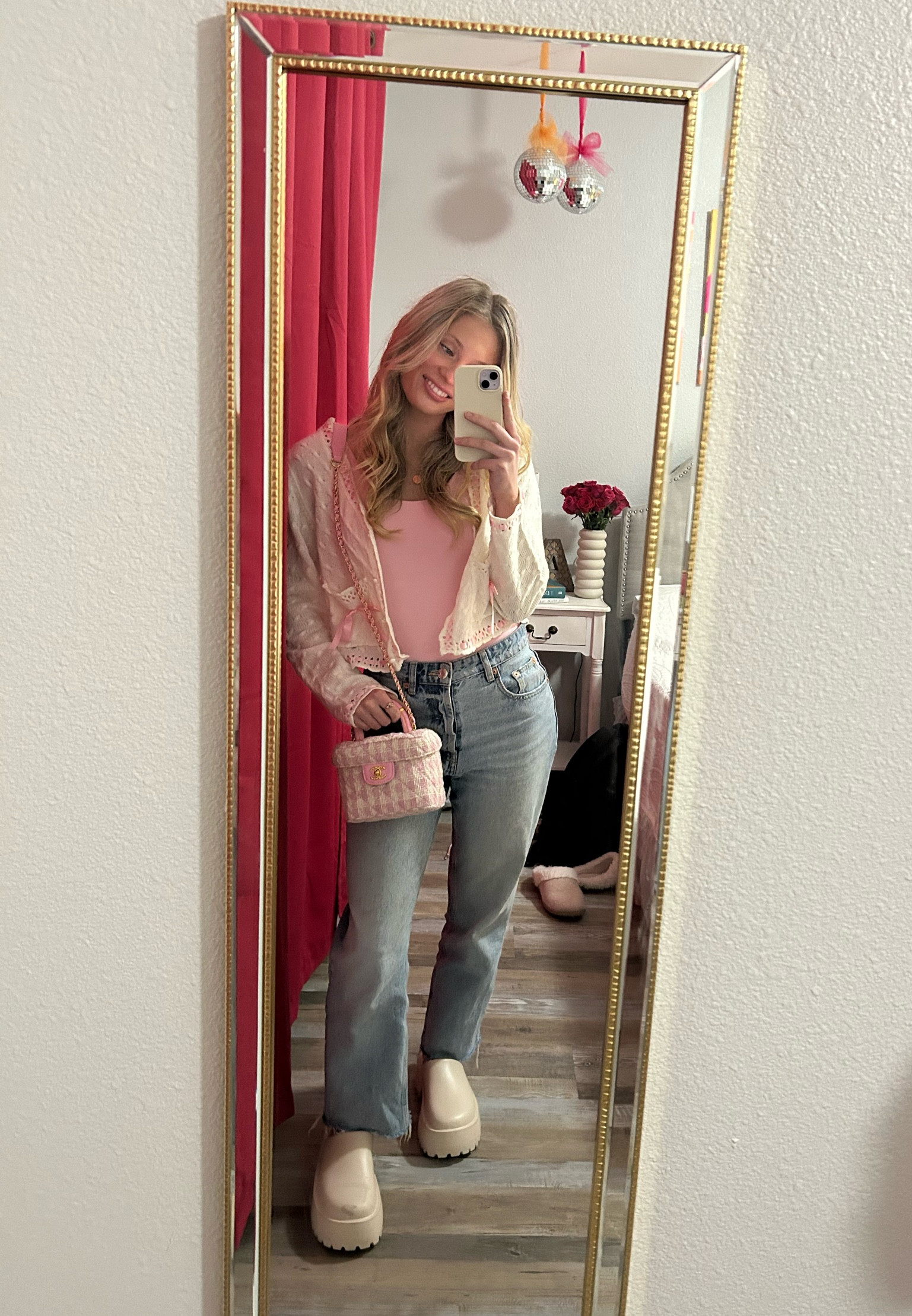 Valentine’s Day Date night🩷

#LTKSeasonal #LTKfindsunder100 #LTKstyletip