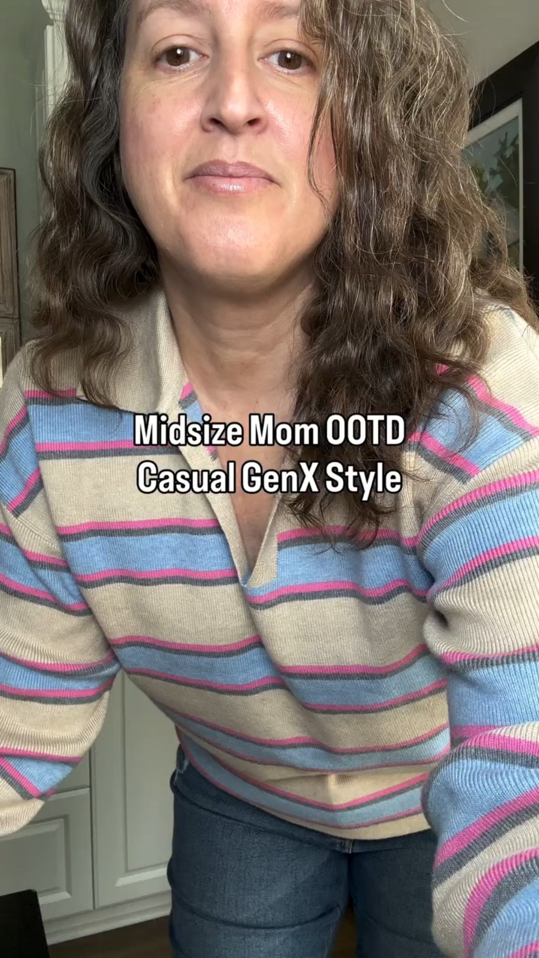 I love a pretty striped sweater and this one is such good quality. 10/10

Added my @Walmart jeans and @dreampairsshoes platform slippers and never forget my emotional support @hydrojug (this pink bow print is available at @dickssportinggoods btw) #ootd #midsizefashioninspo #casualstyle #genxers #hydrojug