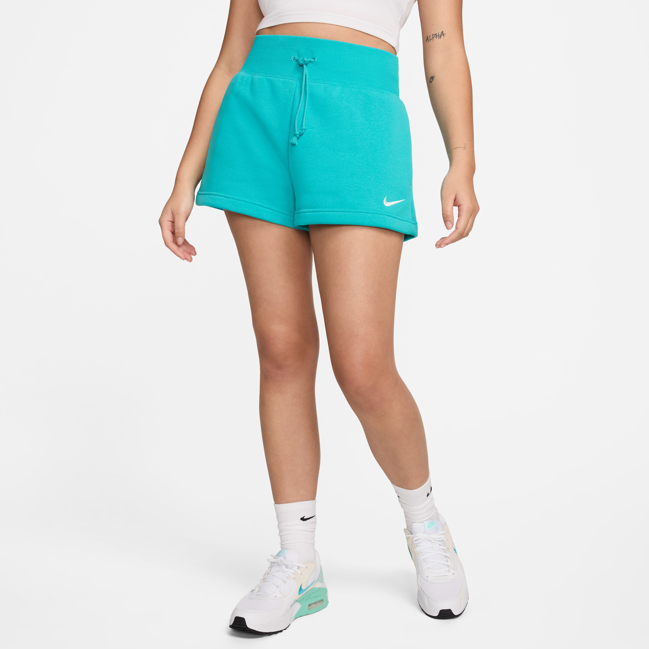 Women's Nike Sportswear Phoenix Fleece High-Waisted Loose Shorts in Green | FD1409-345 | Nike (US)