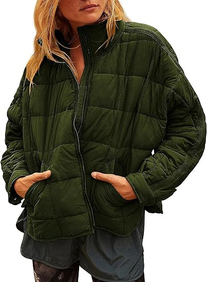 Huaqiao Womens Quilted Puffer Jackets Lightweight Zip up Short Winter Coat with Pockets | Amazon (US)