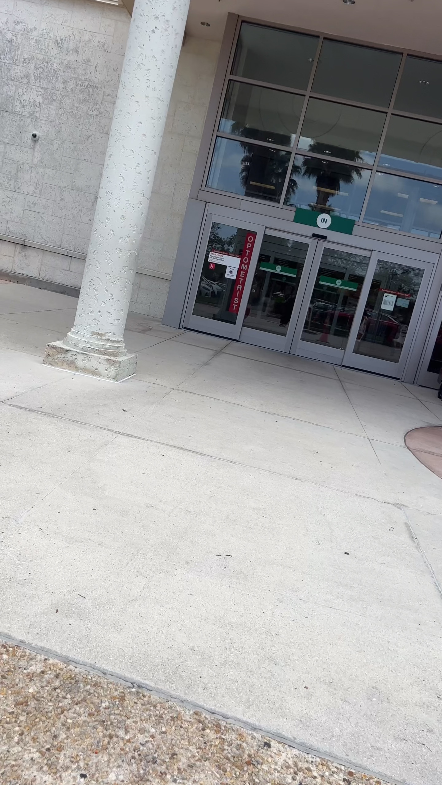 Let’s try on some summer wear @target 
Which outfit do you love? 💕