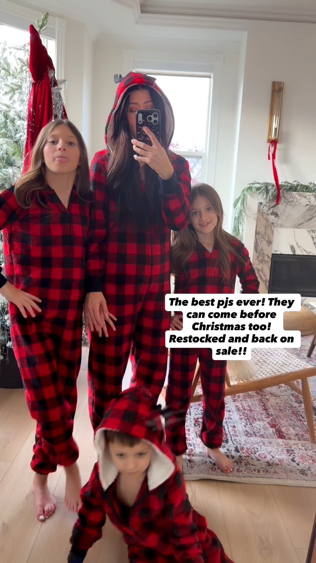 Christmas matching PJs from Walmart! These are the best! Grab them while you can before they sell out


#LTKSaleAlert #LTKHoliday #LTKKids