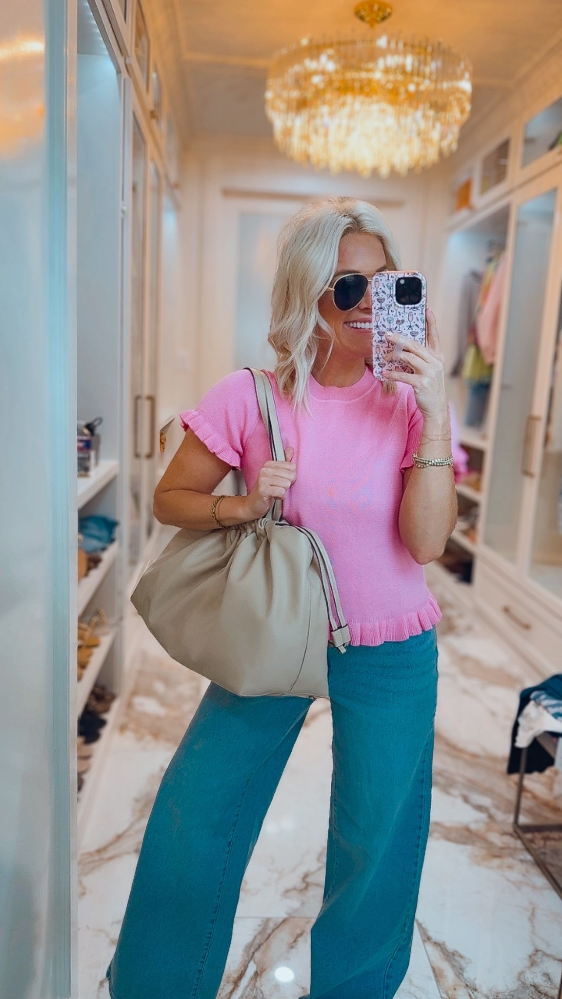 Cutest spring summer outfit from Walmart 
Top size small
Jeans size 6