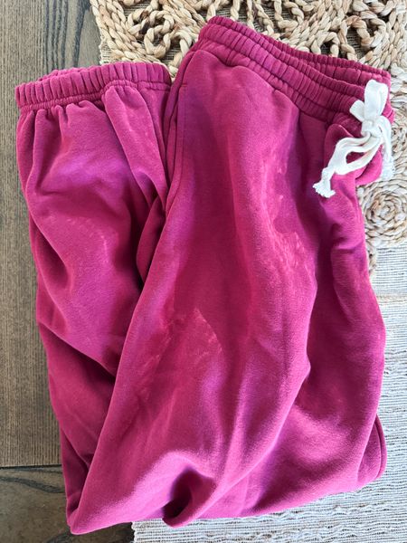 The perfect viral sweatpants for summer fall & winter 

Blue Sweatpants - TikTok Viral - Urban Outfitters Sweatpants - Out from Under - Brenda Sweatpants 