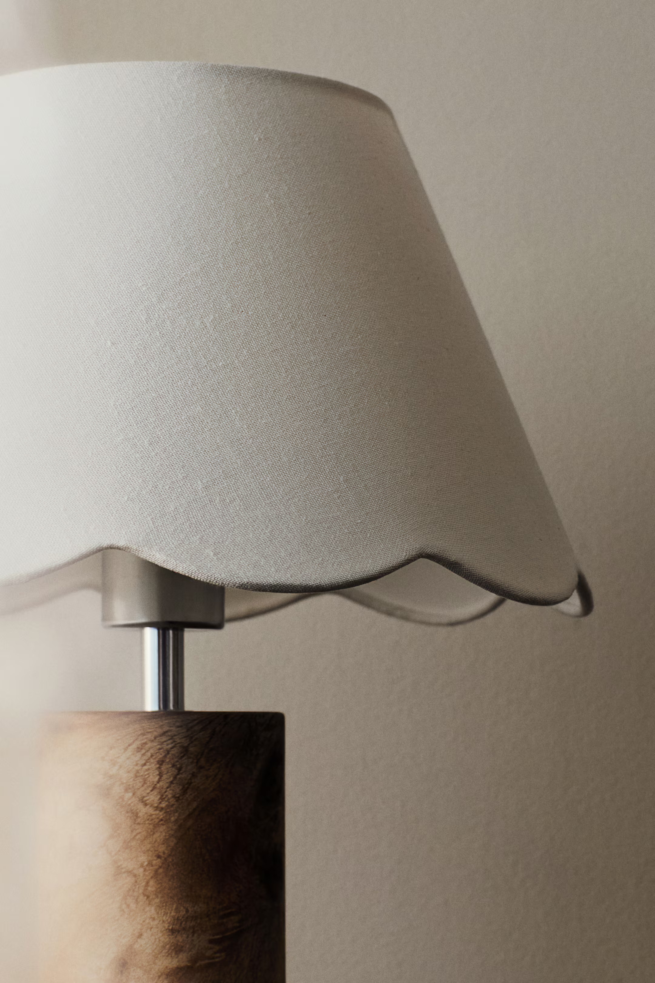 Small Linen-blend Lampshade | H&M (US + CA)