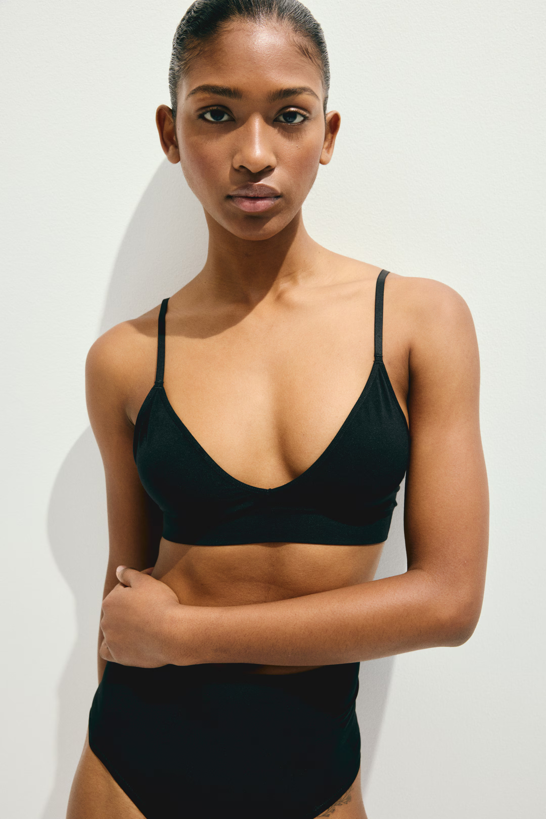 2-pack Medium Shaping Briefs | H&M (US + CA)