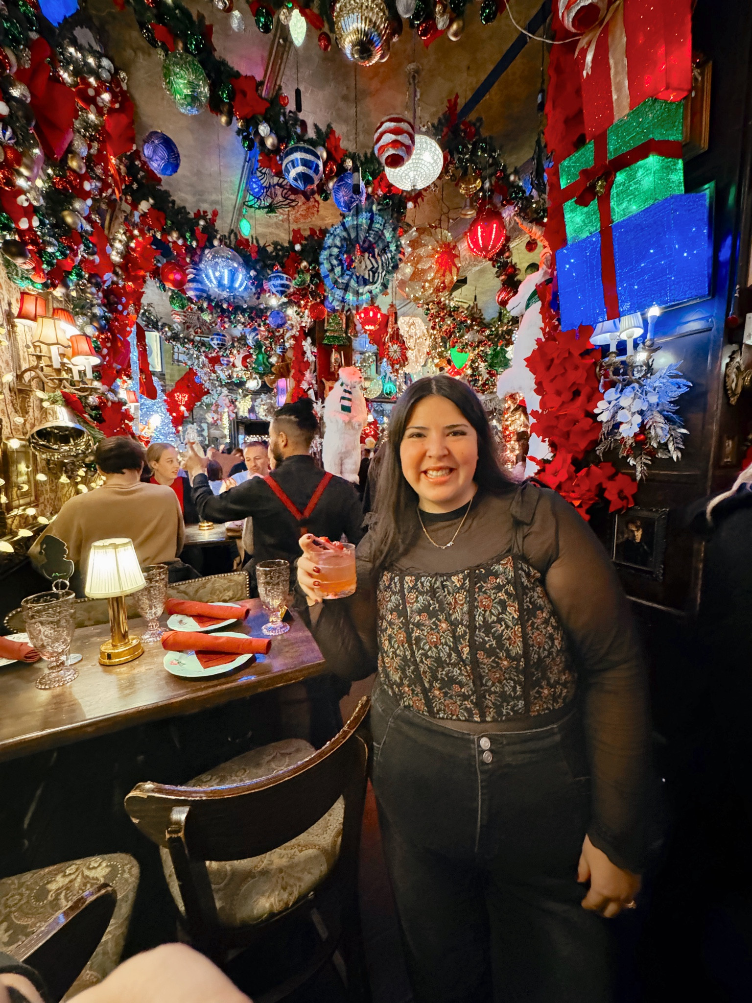 Christmas bar!! 

#LTKPlusSize #LTKHoliday #LTKSeasonal