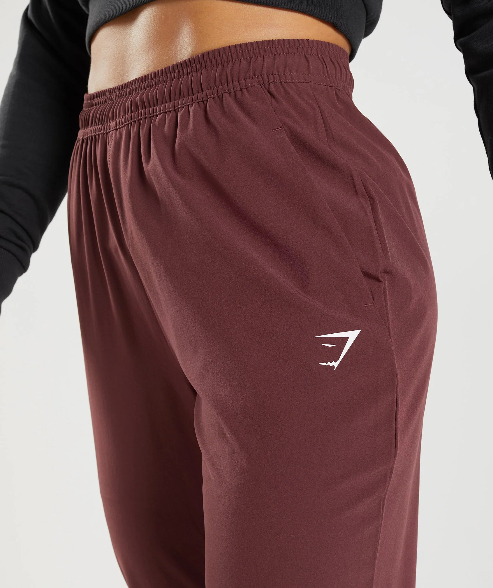 Gymshark Training Woven Joggers - Cherry Brown | Gymshark US