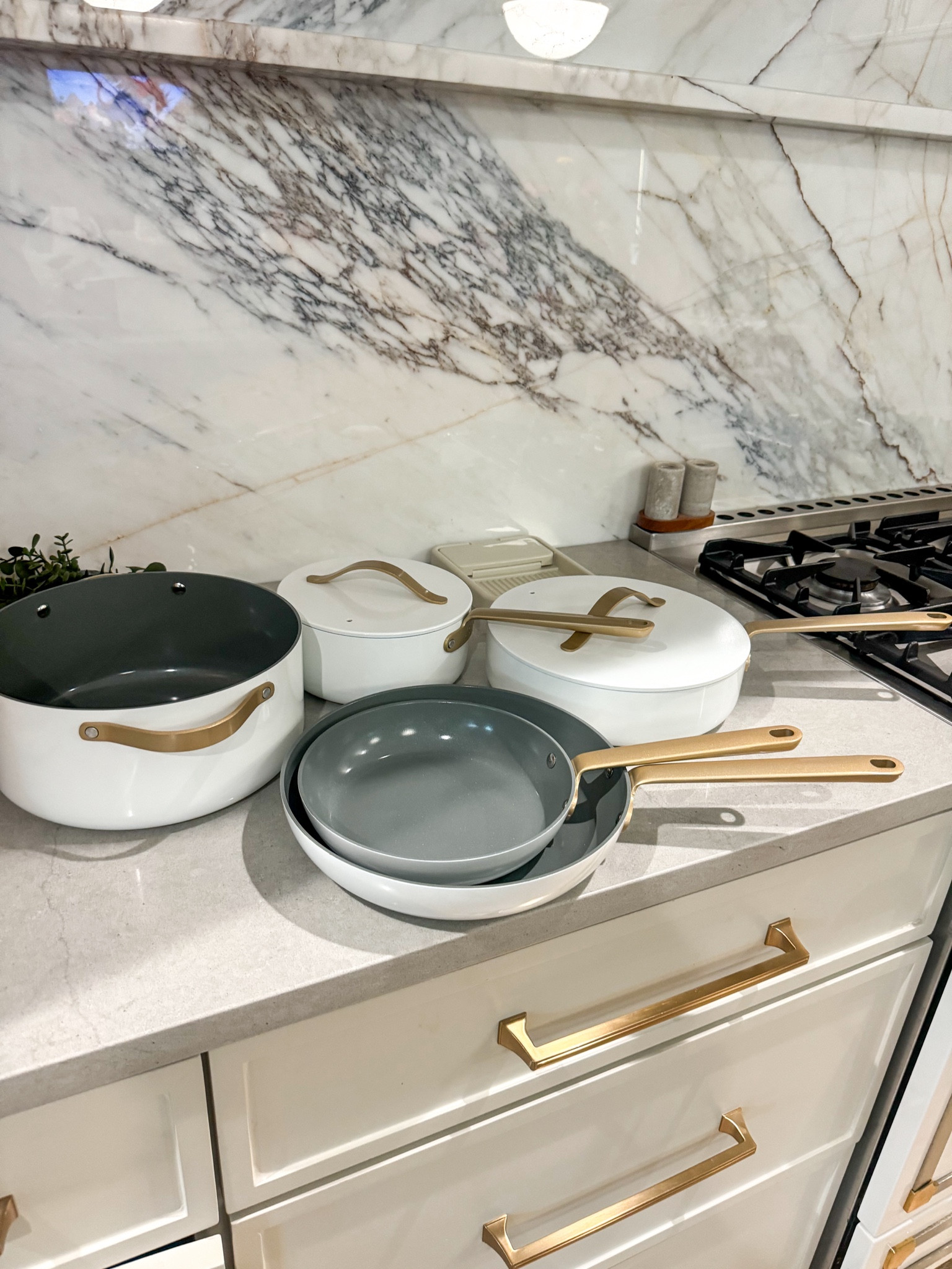 Pot set on sale! Similar to green pan but lesss

#LTKSaleAlert #LTKHome