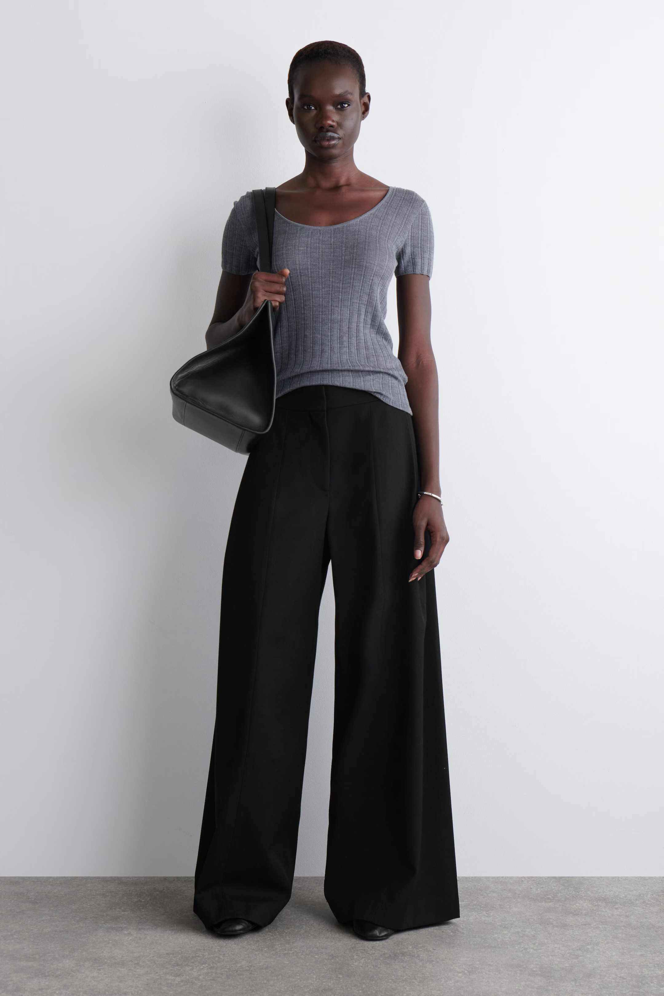 RELAXED WOOL-BLEND WIDE-LEG PANTS - BLACK | COS US | COS (EU)