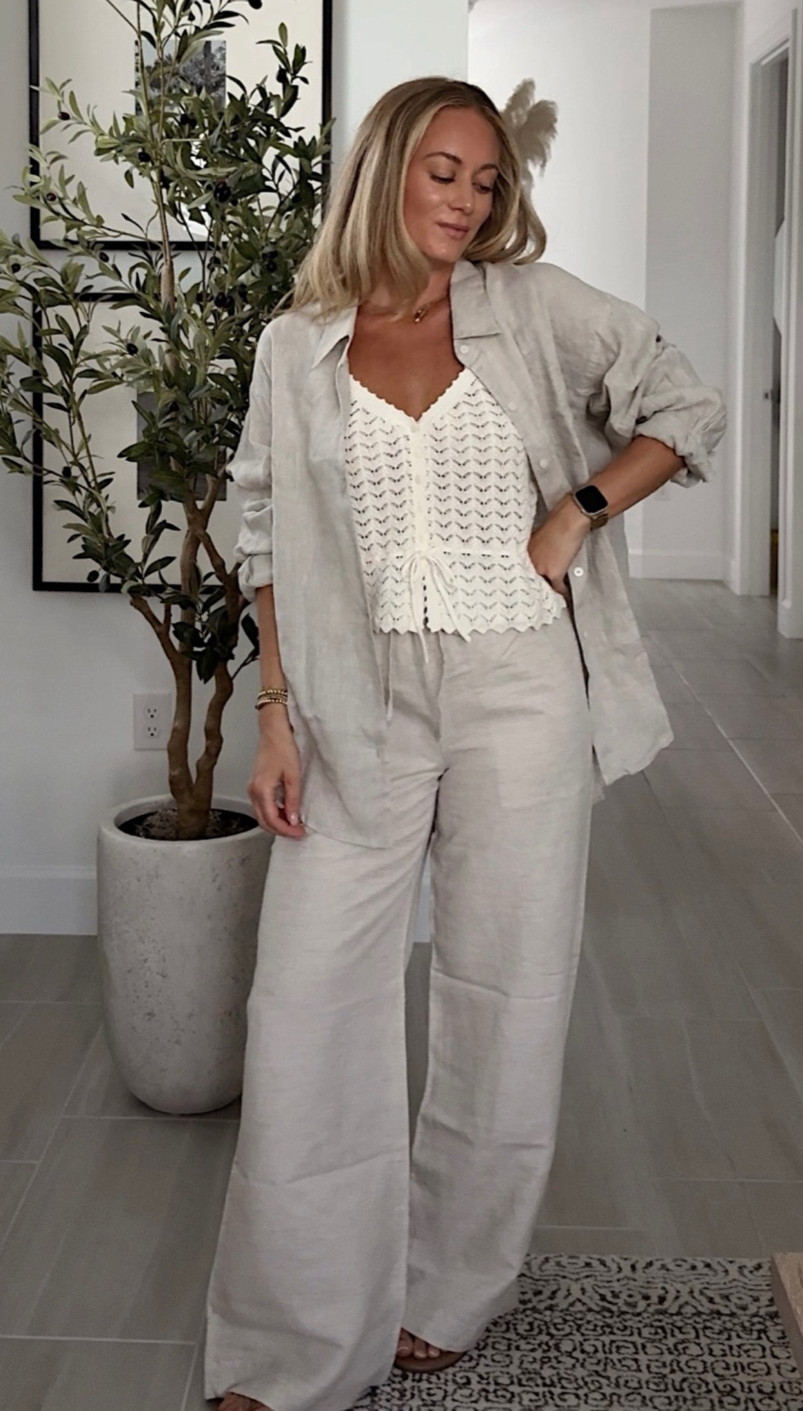 The @Aritzia  linen set is perfect on its own but the elevated essentials look is even better when you add this cotton scoop neck. Wearing small in everything. 

Aritzia lodge pants, Aritzia linen, linen set, vacation outfits, resort wear

#LTKootd #LTKSeasonal #LTKTravel