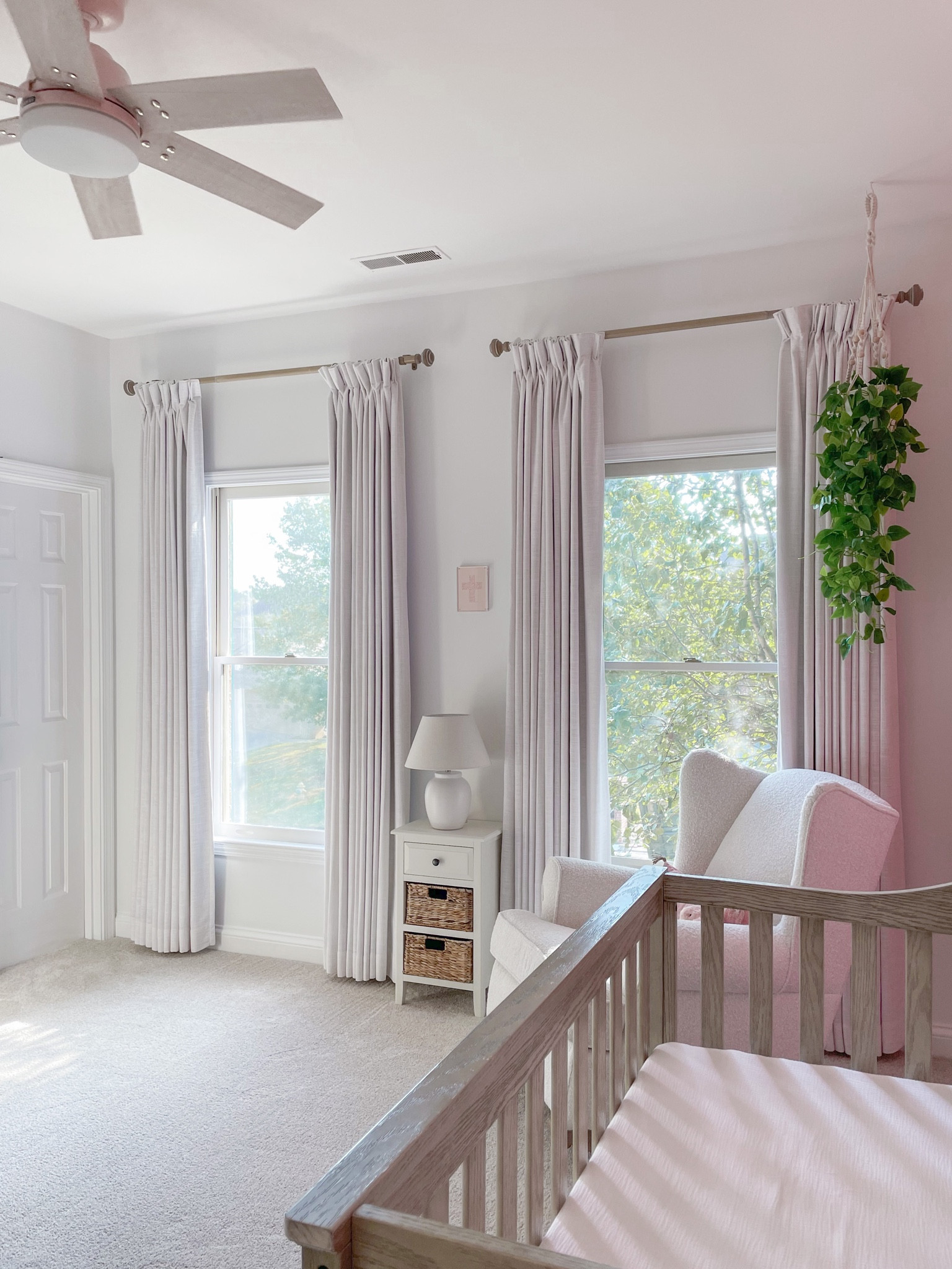 100% blackout curtains.
Linen curtains in
BEIGE WHITE.
Header style:
pinch pleat.
These are body memory shaped.
We have 9’ ceilings 

#LTKhome