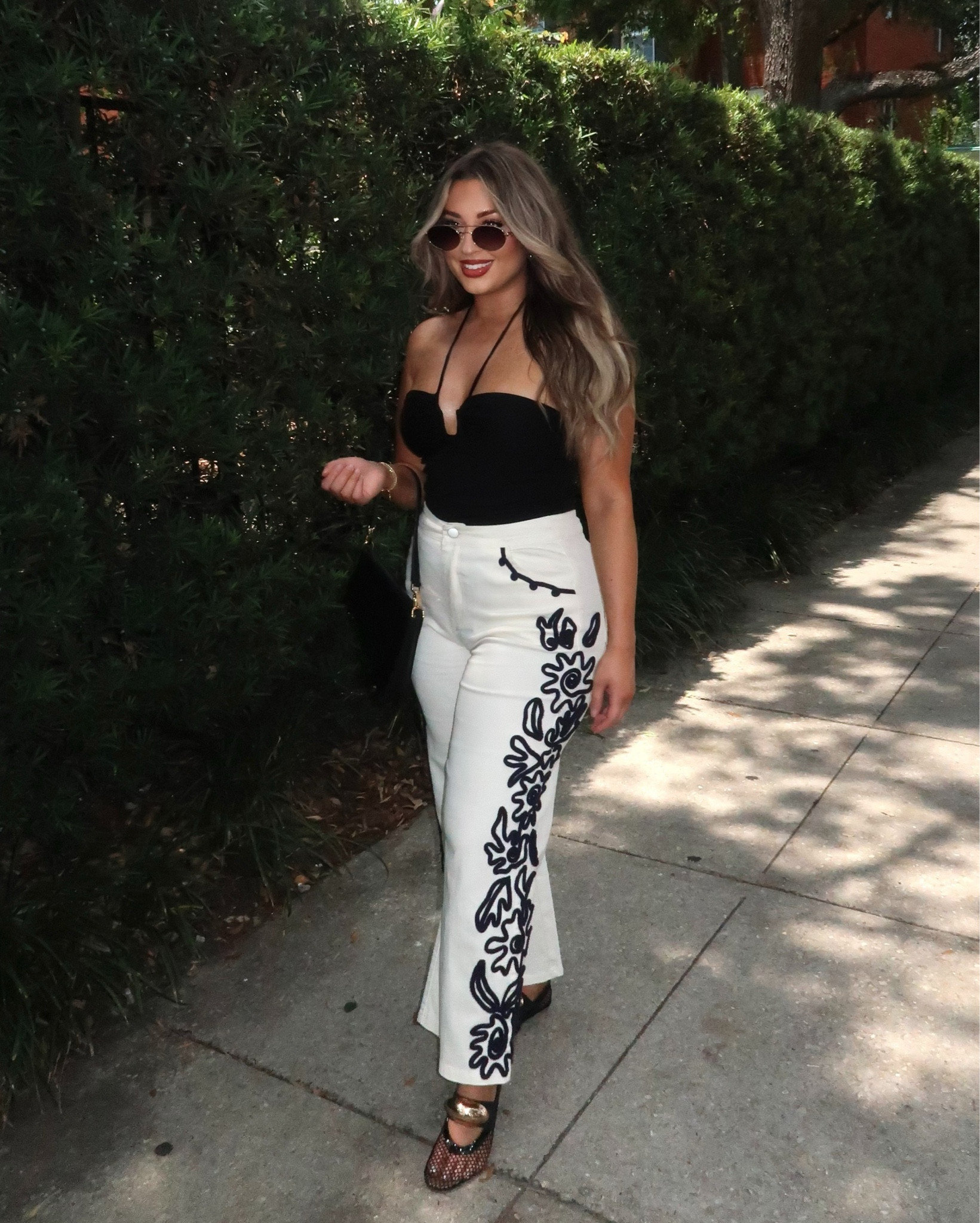 Brunch outfit of dreams — but can we talk about THESE JEANS?!
So flattering, so comfy, and so cute. The high waist snatches you in just right, and the cropped wide-leg cut gives effortless summer vibes. I paired them with a flirty top, espadrille sandals, and the cutest straw bag for a laid-back brunch look you’ll want on repeat.

Jeans: size large
Top: size medium 

#CuteJeans #SummerDenim #BrunchOutfit #LTKsummer #LTKjeans #ChicOnABudget #WeekendLook #AffordableStyle #OOTD #LTKFinds #CasualChic #SummerStyle2025 #LookForLess #AmazonStyle #JeansThatFit

Want me to create a matching IG caption or Pinterest pin description too?

#LTKStyleTip #LTKFindsUnder50 #LTKMidsize