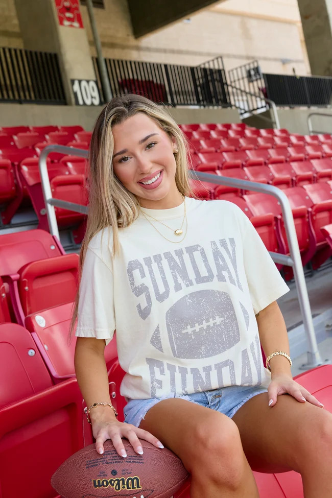 Sunday Funday Ivory Graphic Tee S | Pink Lily