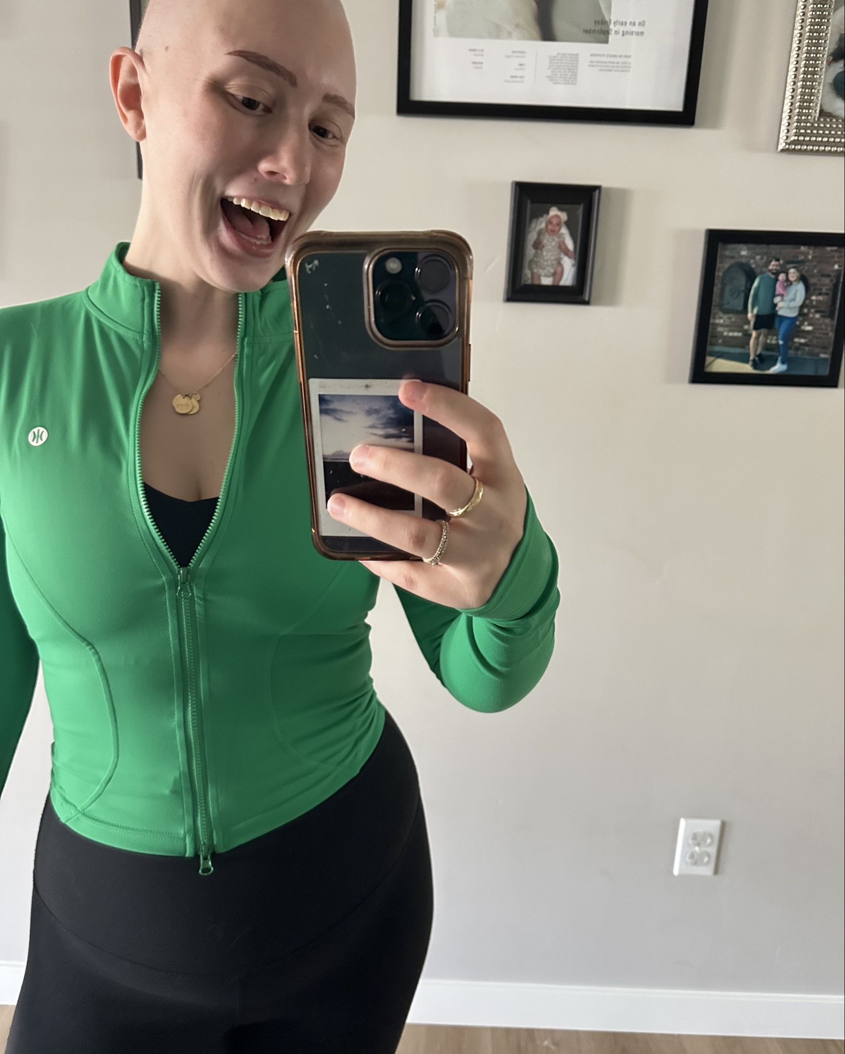 The CUTEST workout/pilates jacket from Astoria Activewear 💚

CODE: BREENANNINI to save 15%!

https://astoria-activewear.com/collections/hoodies/products/astoria-luxe-balance-zip-up-jacket-palm-green?variant=45680367861930



#LTKGiftGuide #LTKItBag #LTKActive