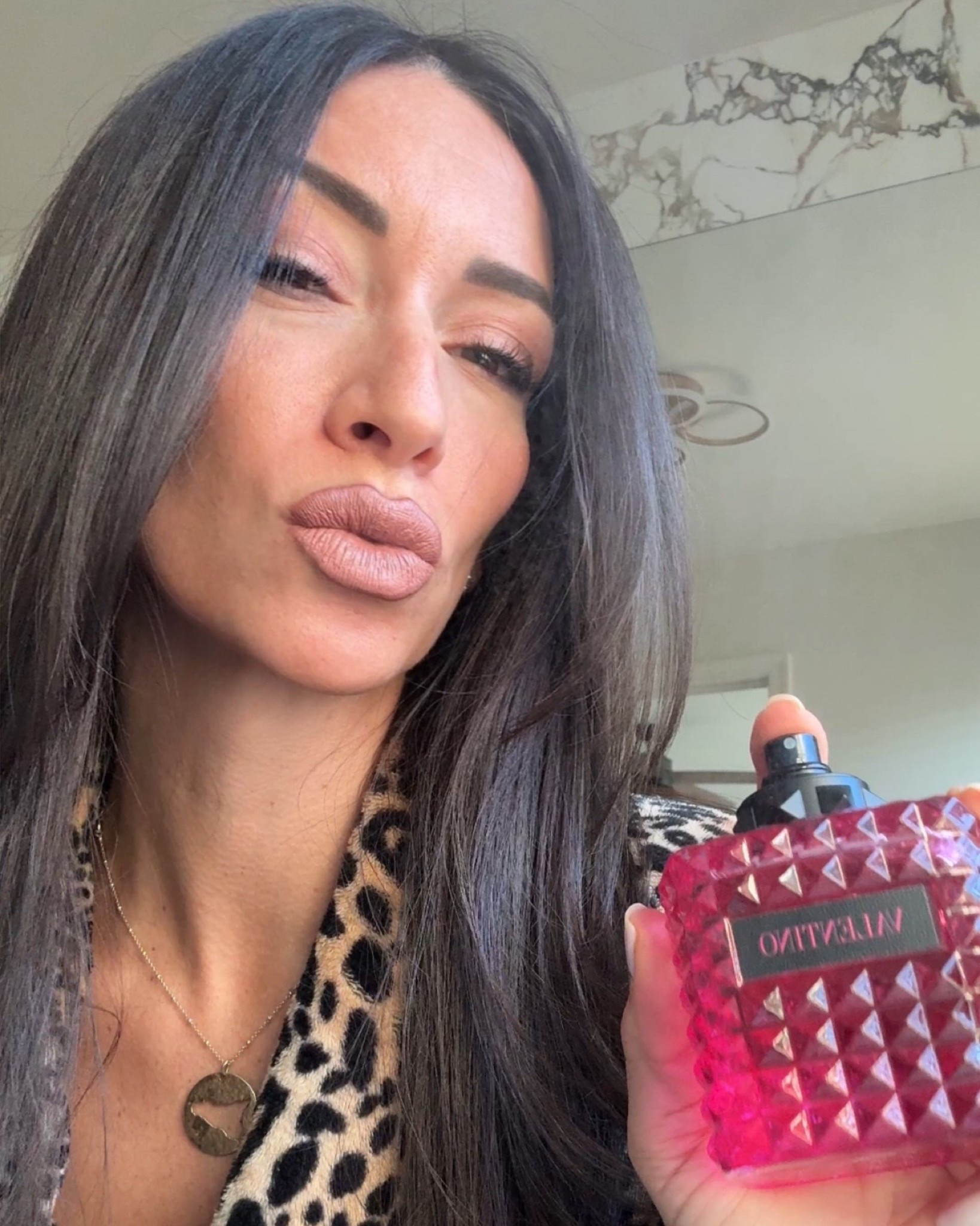 Get Ready With Me 👩🏻 Sharing all of my favorite products you can find on my vanity that I use every day 💋

#LTKBeauty #LTKmorningroutine #LTKValentine