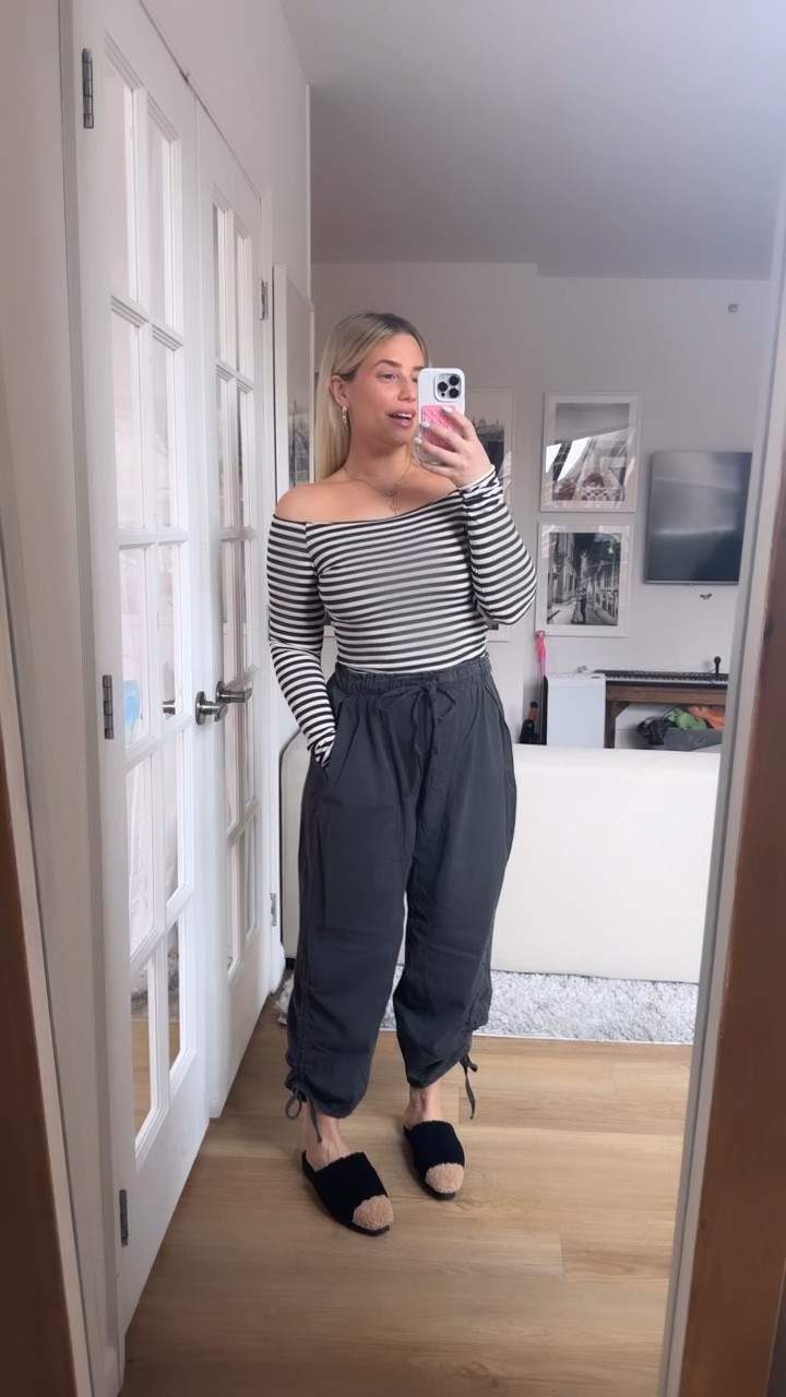 I'm cozy and chic in my new @roamwears slides — daily edit cover from Found by Em