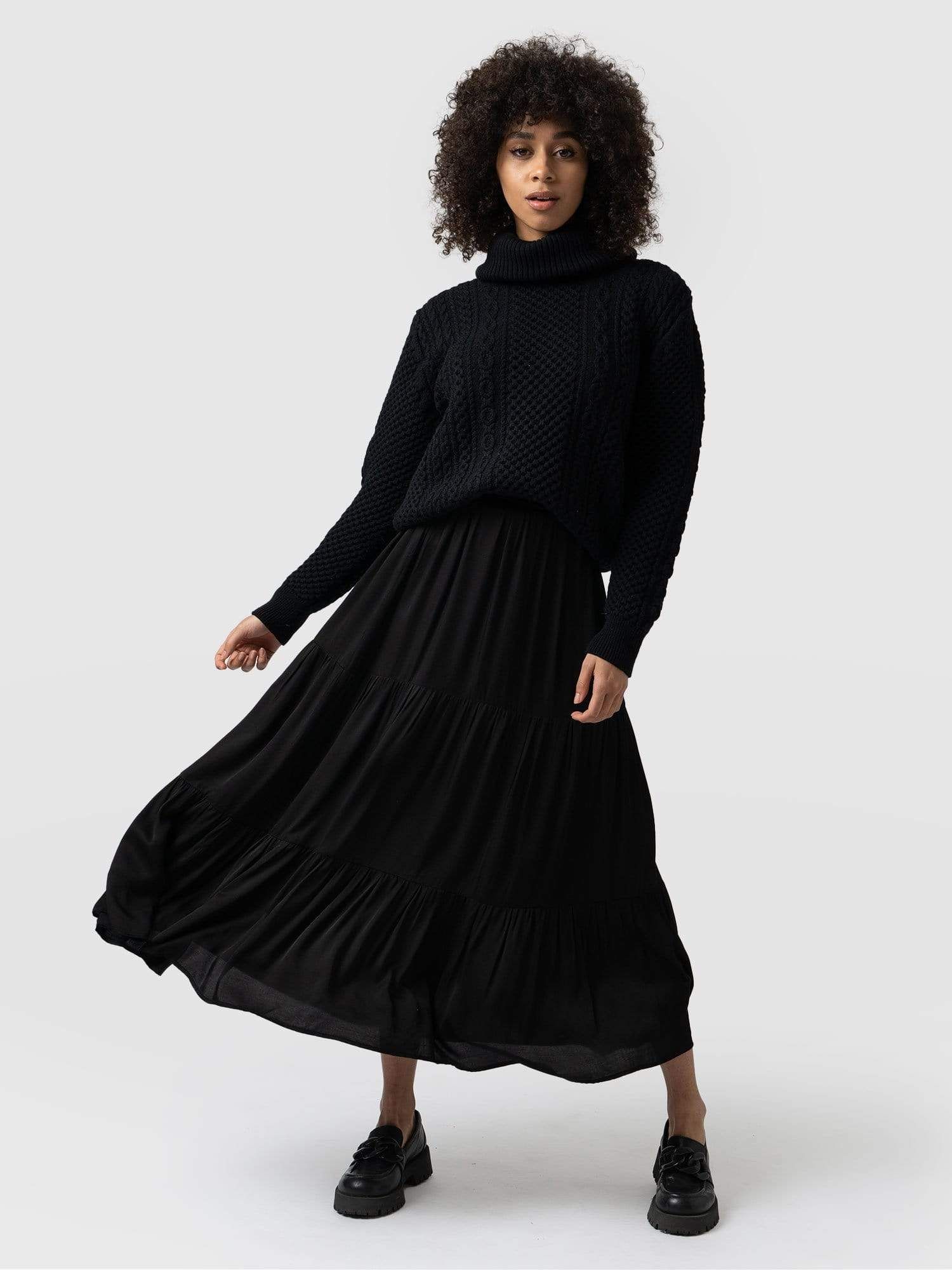 Greenwich Skirt - Black | Saint + Sofia (Global)