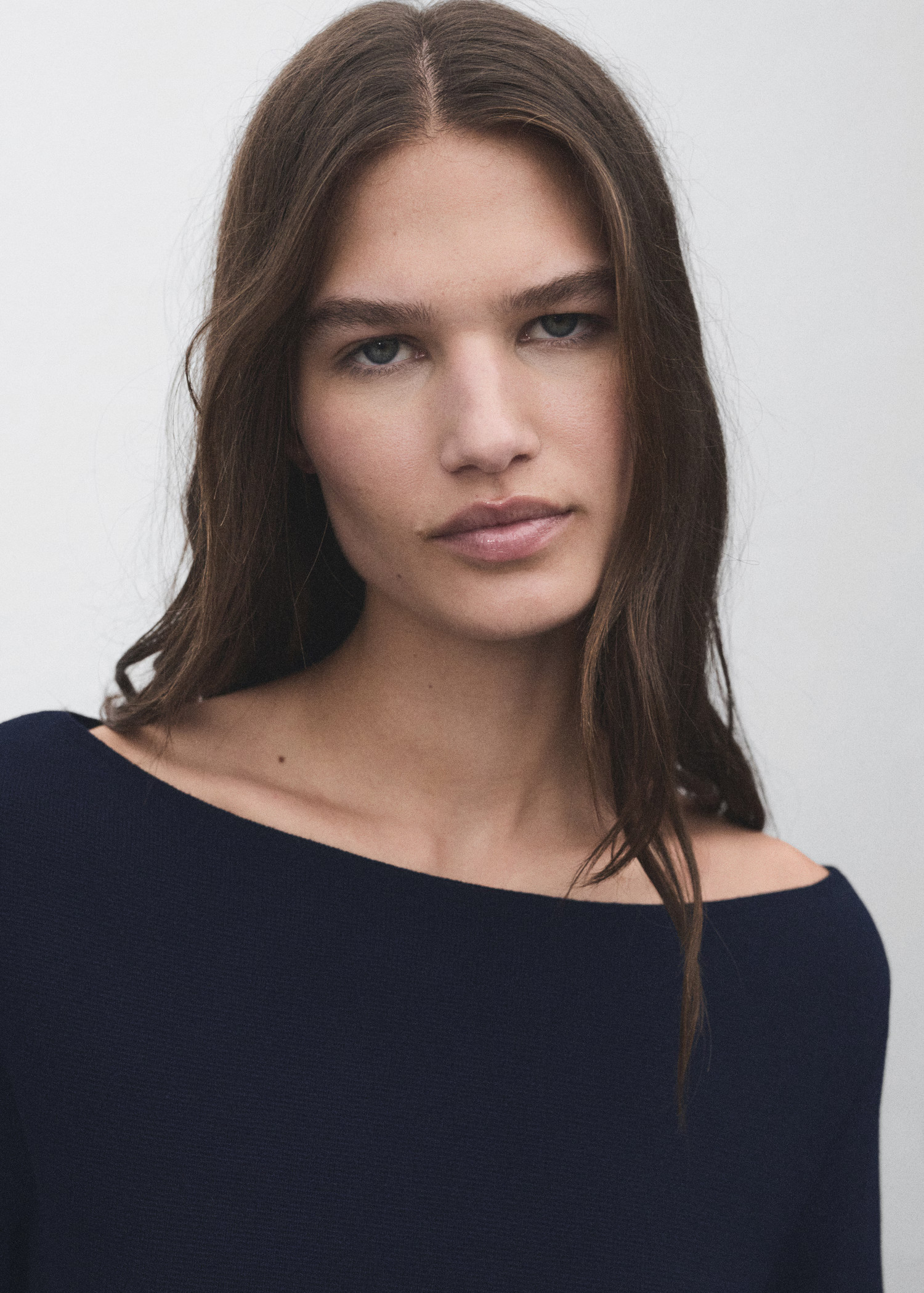 Fine-knit boat-neck sweater | MANGO (UK)