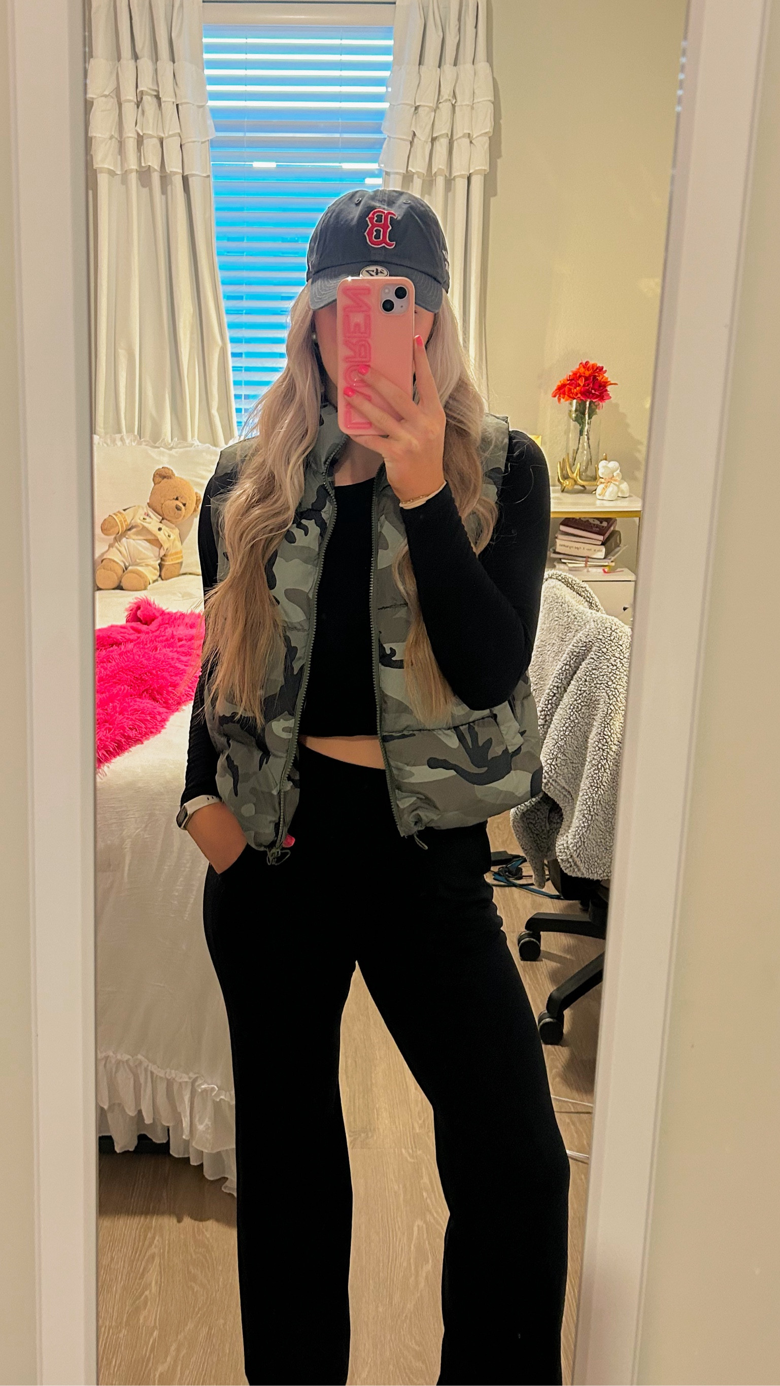 walk fit 🫶🏼 

#LTKFindsUnder50 #LTKFitness #LTKTravel