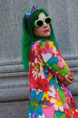 VTG ITALY 1960S MOD KURT COBAIN GREEN OVAL STAR SUNGLASSES  | eBay | eBay US