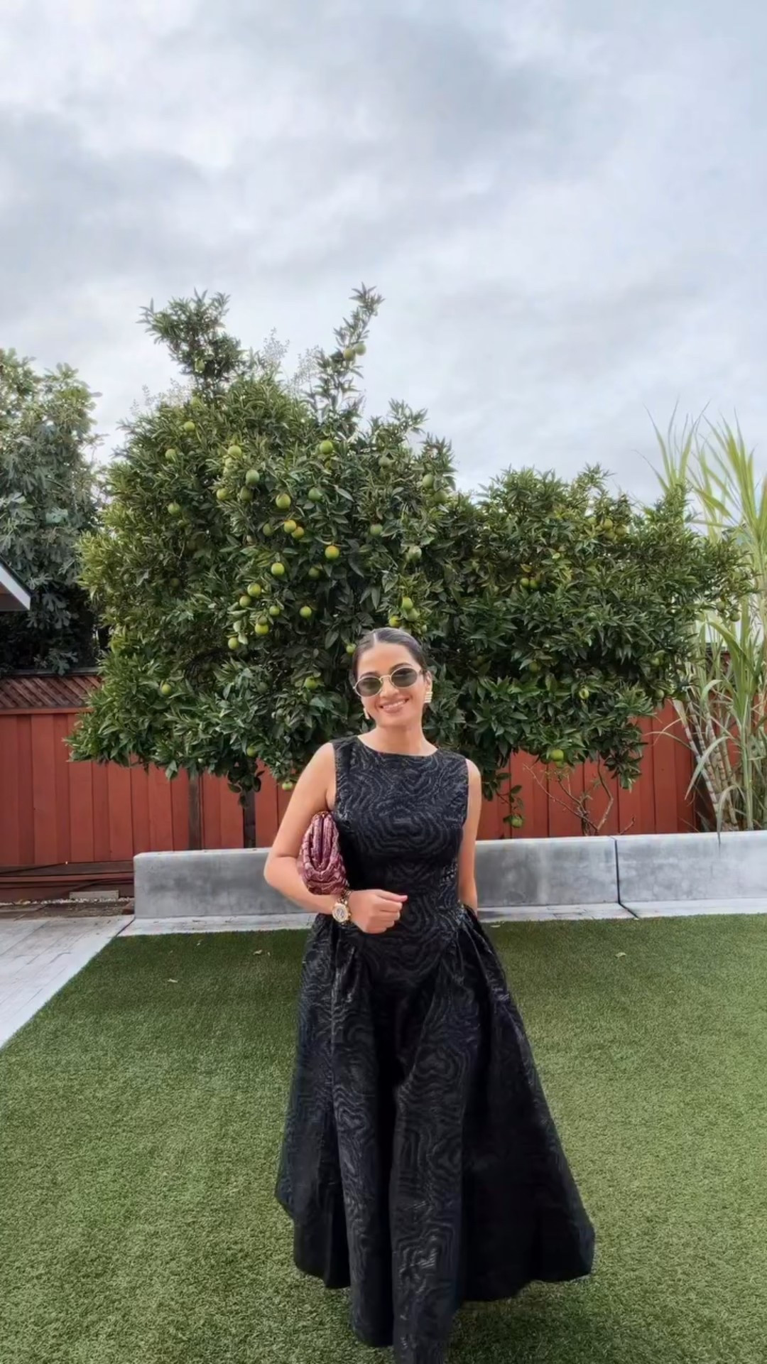A black dress and maroon accessories… classic, crisp, and always a win❤️

Dress deets @ladyblacktie 
Bag @modaluxe 
Heels @zara 

[black midi, effortless style, minimal chic, quick glam, elegant vibes, tonal accessories, 5-minute outfit, classic combo, timeless style, everyday chic]