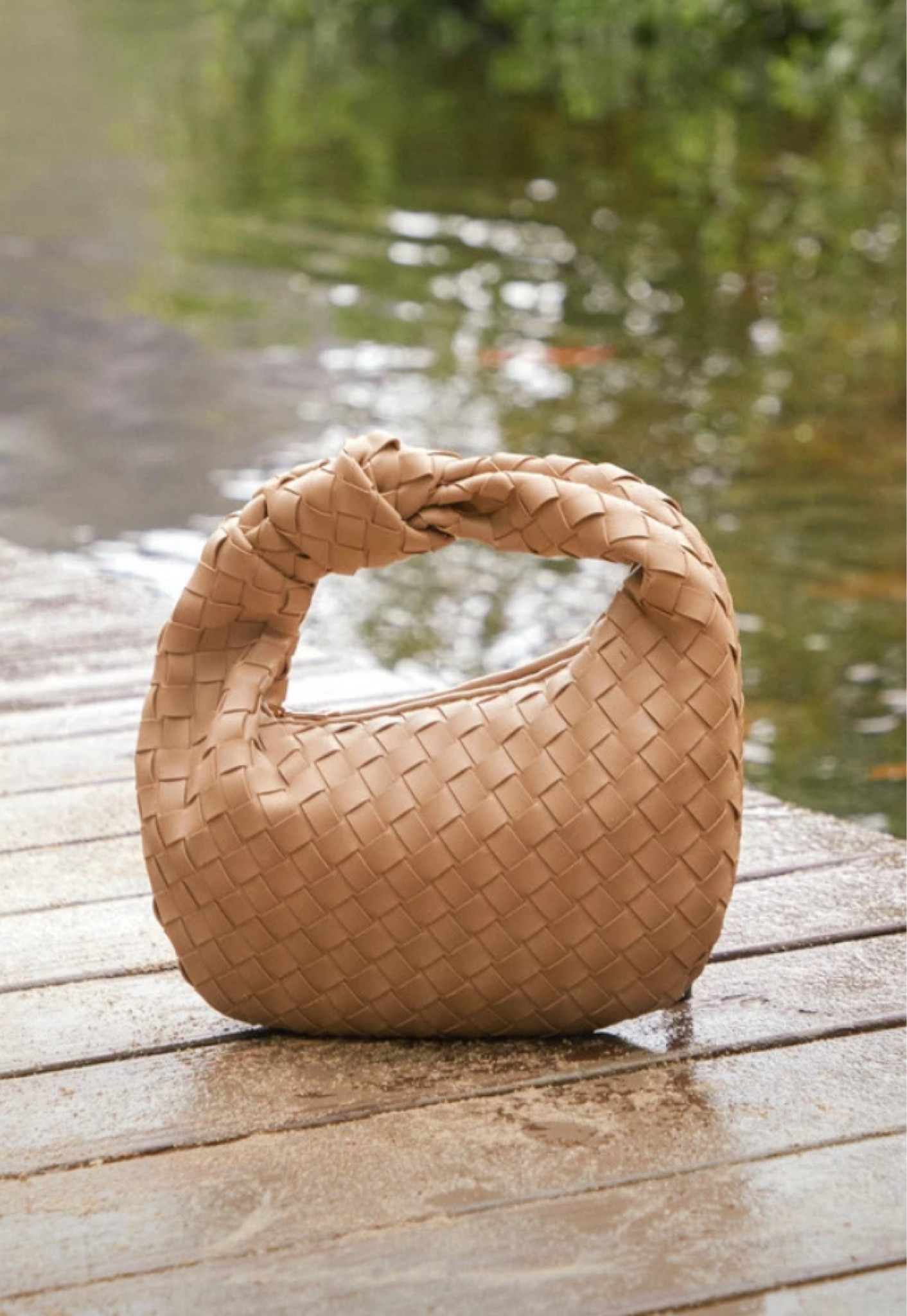 lulus has some great Bottega Veneta bag dupes including this Jodie lookalike! 
.
.
.
.
.
Dupe luxury designer work bag tote woven bag basket clutch

#LTKitbag #LTKworkwear #LTKfindsunder100