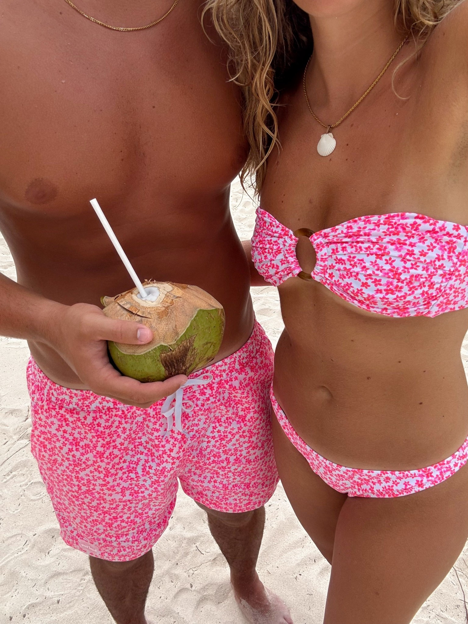 his and hers bathing suit, matching, pink, summer, vacation, honeymoon, kuliani kinis