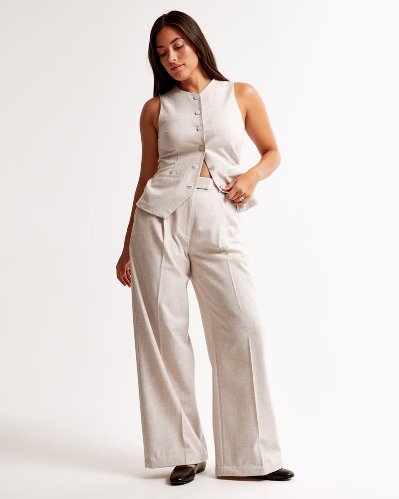 Women's Curve Love A&F Harper Tailored Ultra Wide Leg Pant | Women's Bottoms | Abercrombie.com | Abercrombie & Fitch (US)