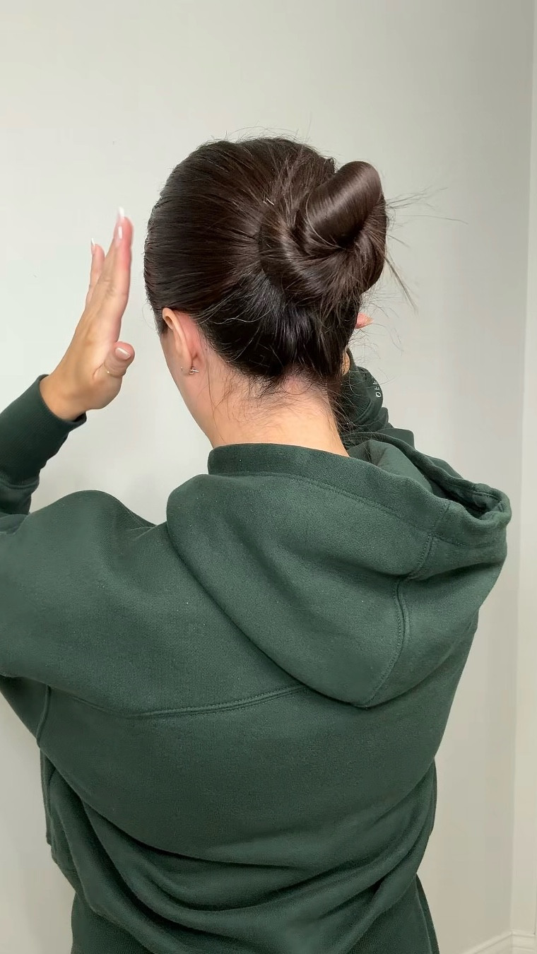 SUNDAY RESET WITH ME 🫶🏼 PT 1 - hair oill

#LTKBeauty #LTKvlog #LTKselfcare